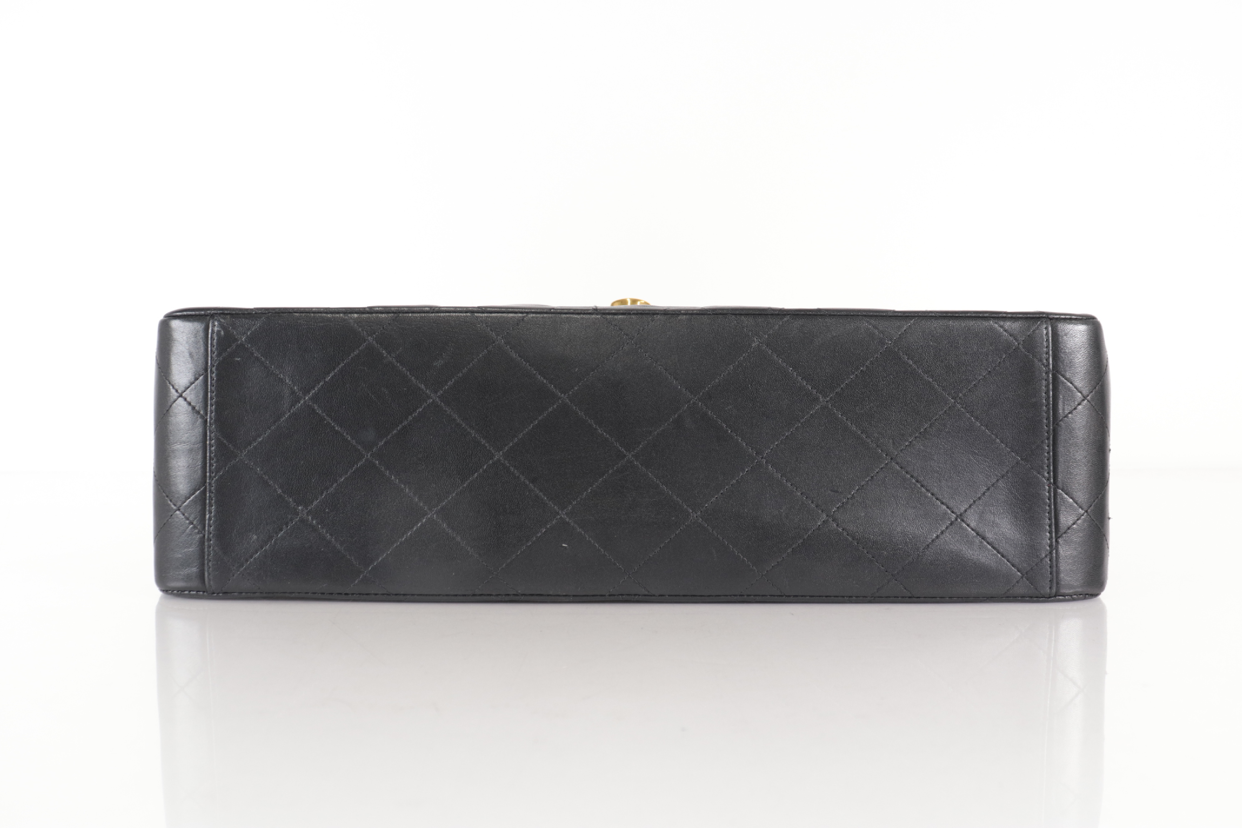 Large Mat Lamb Chain Shoulder Bag (Series 2) — view 7