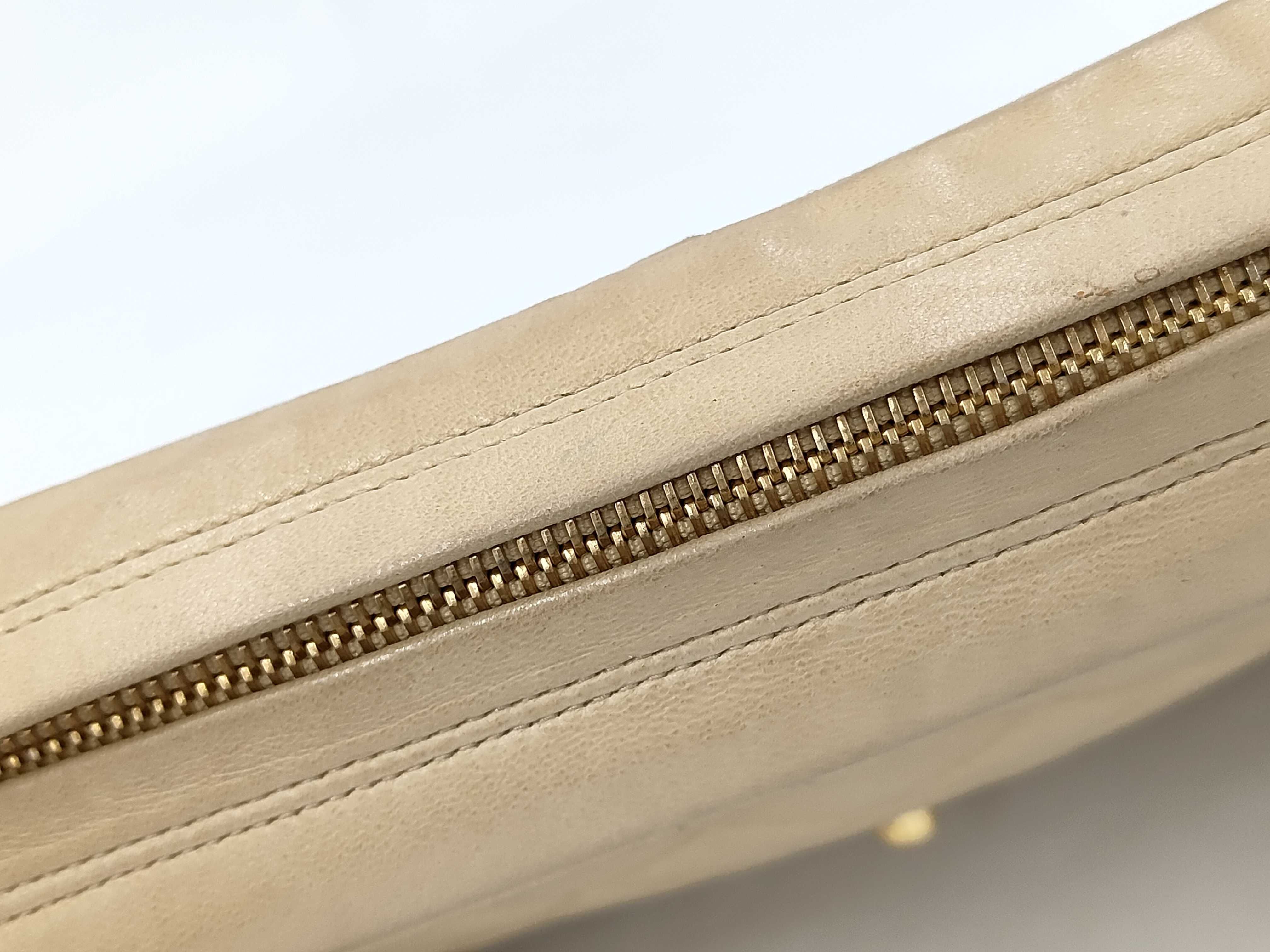 Fringe Matelassé Turnlock Chain Shoulder Bag — view 8