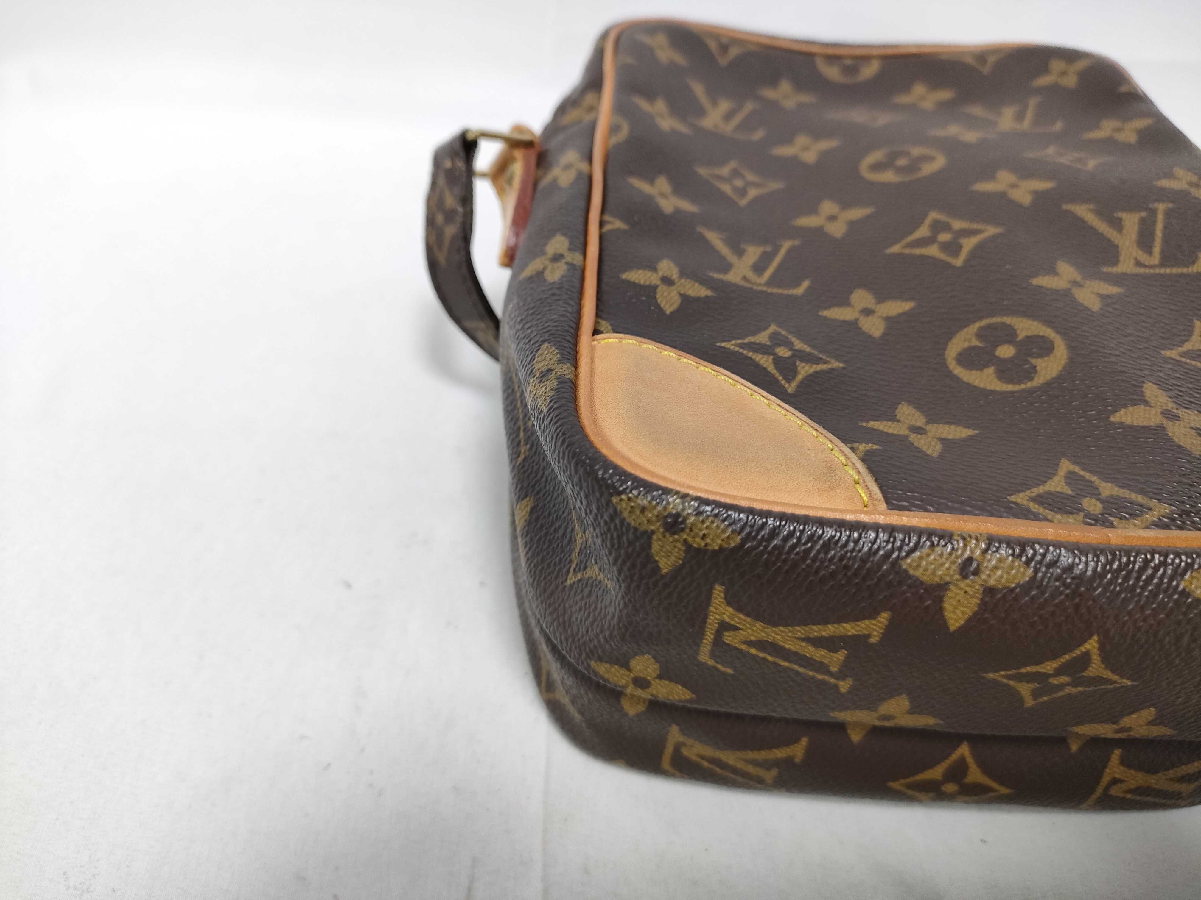 Monogram Louis Vuitton Monogram Amazon AR0080 Shoulder Bag — view 5