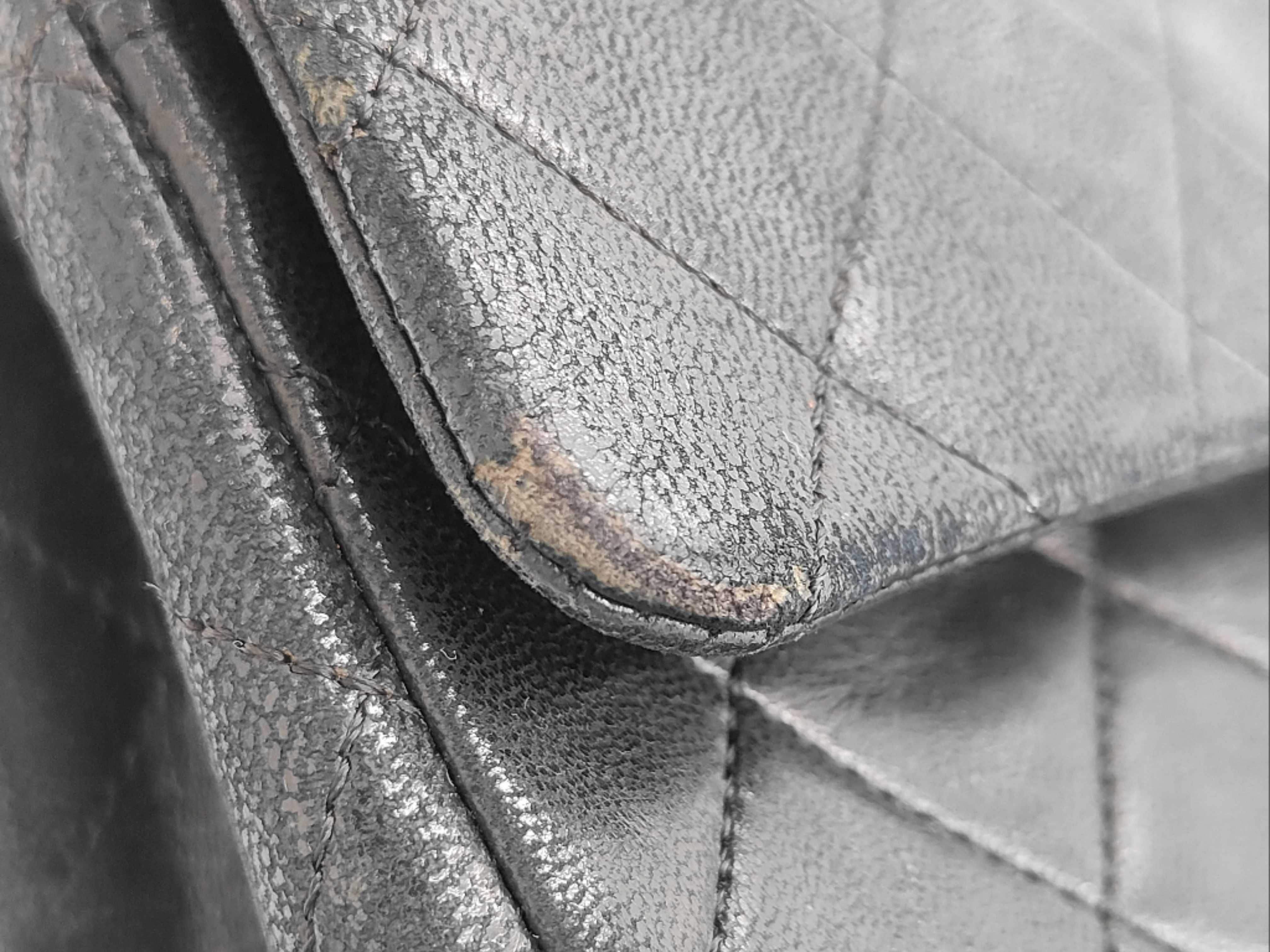 Matelassé Double Flap 25 Shoulder Bag — view 15