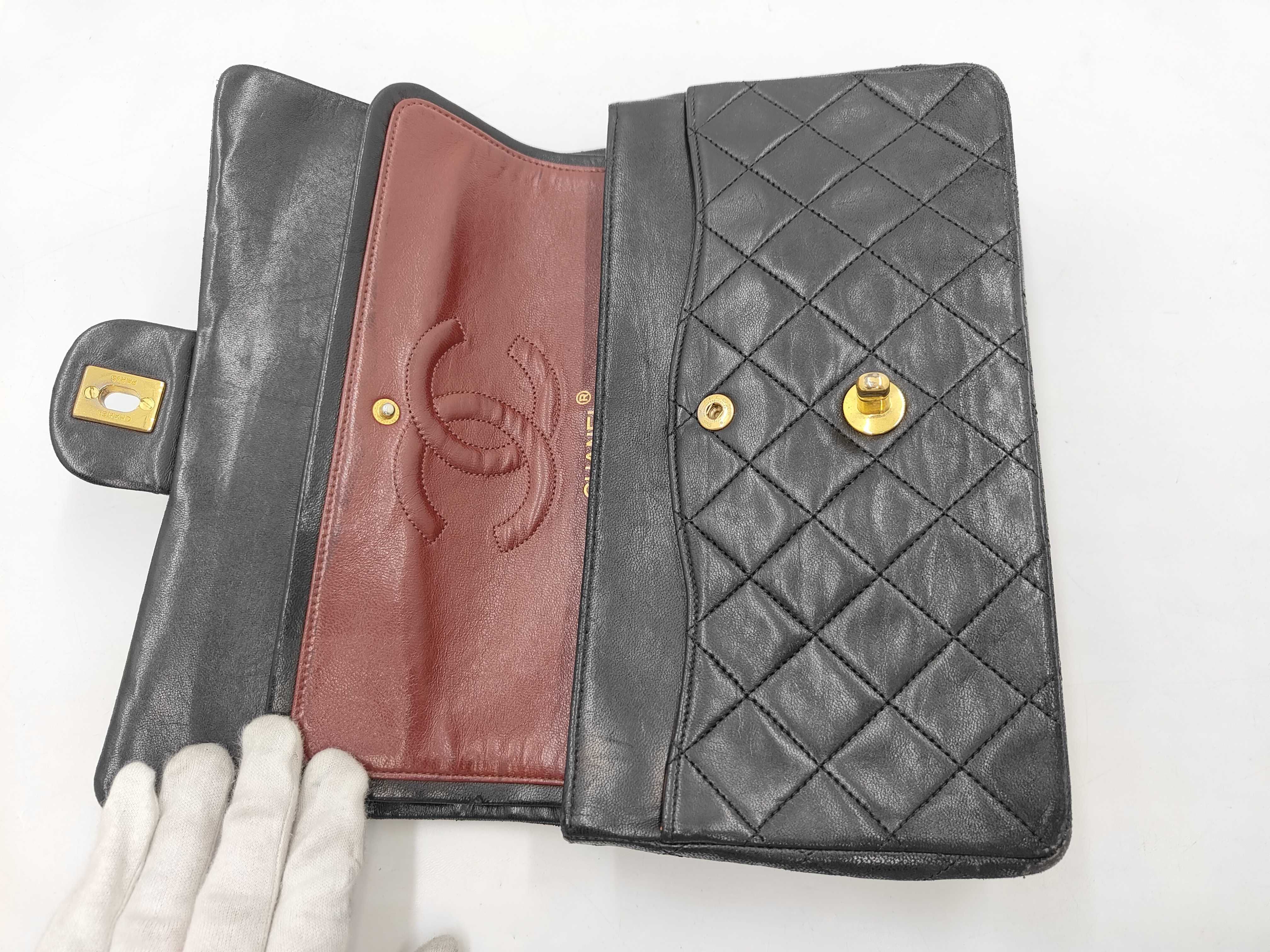 Matelassé Double Flap 25 Shoulder Bag — view 7