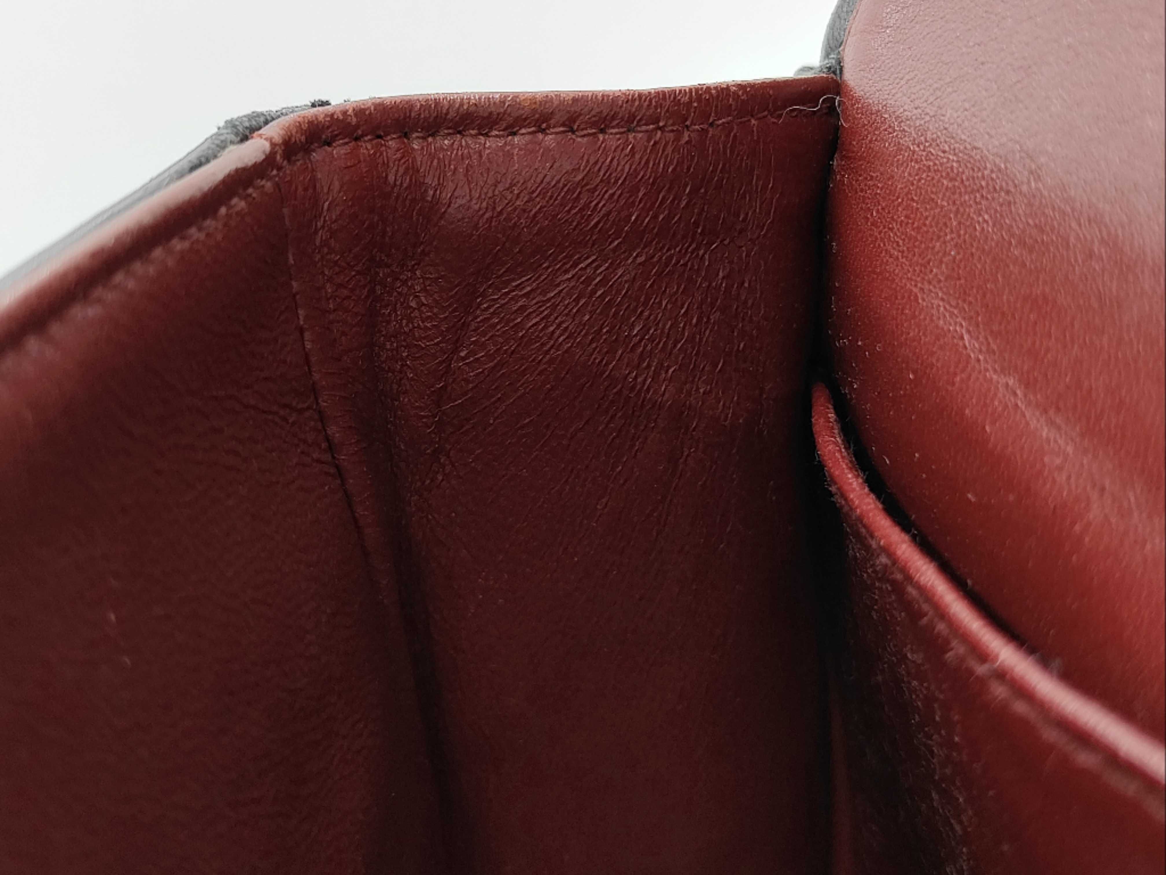 Matelassé Double Flap 25 Shoulder Bag — view 10