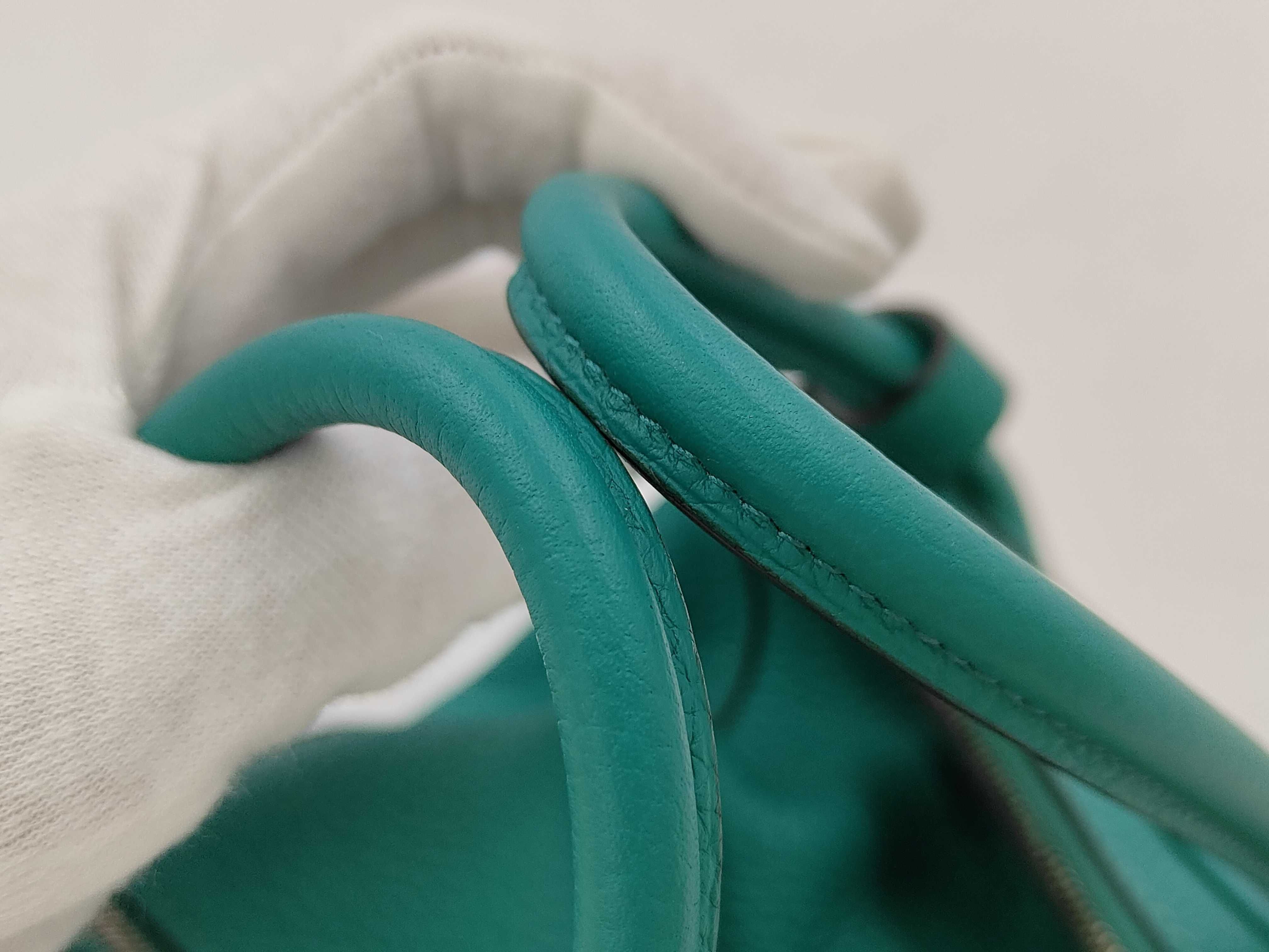 Lindy 26 handbag, Vert Vertigo, silver hardware, Taurillon Clemence leather, D stamp. — view 7