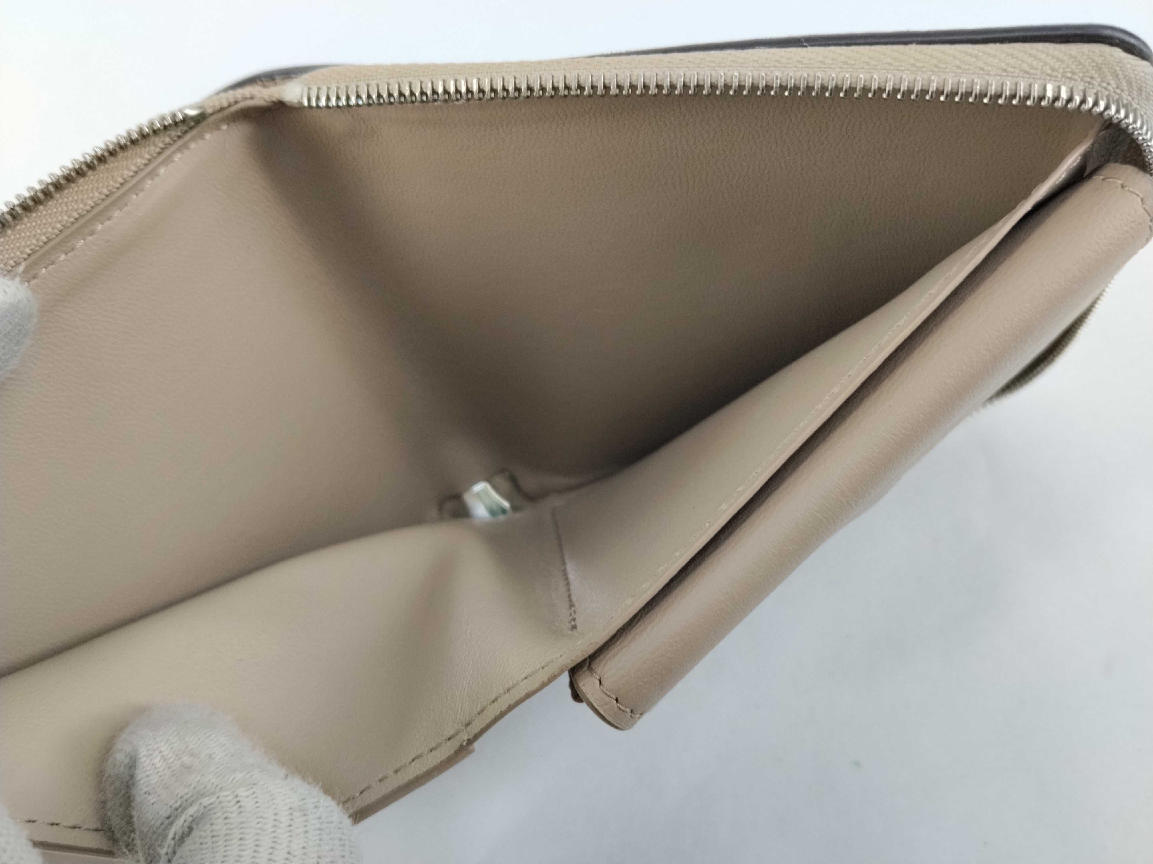 Mahina Louis Vuitton Zippy Compact Wallet Mahina Wallet — view 11