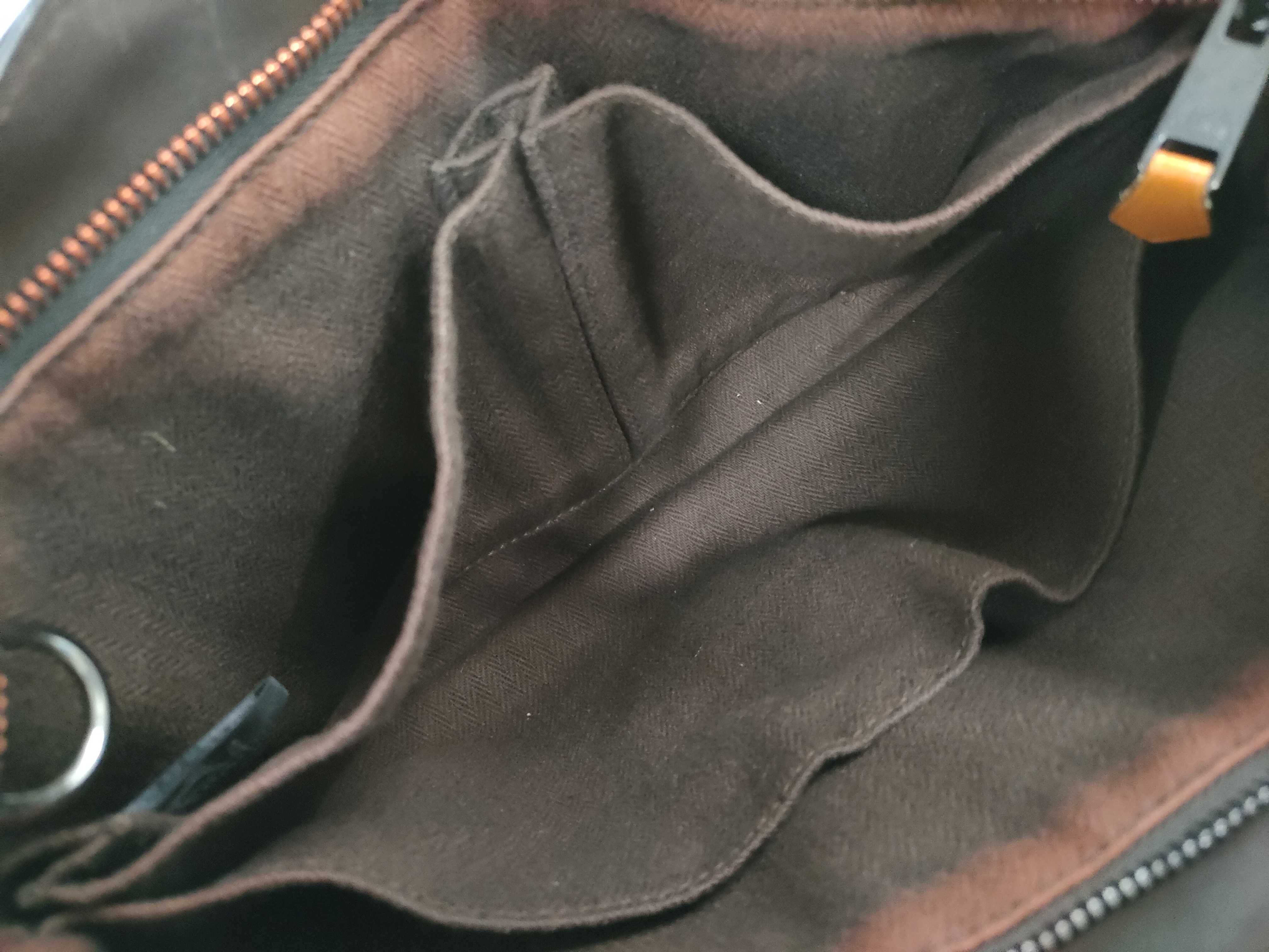Caravan Horizontal PM 2-Way Handbag — view 9