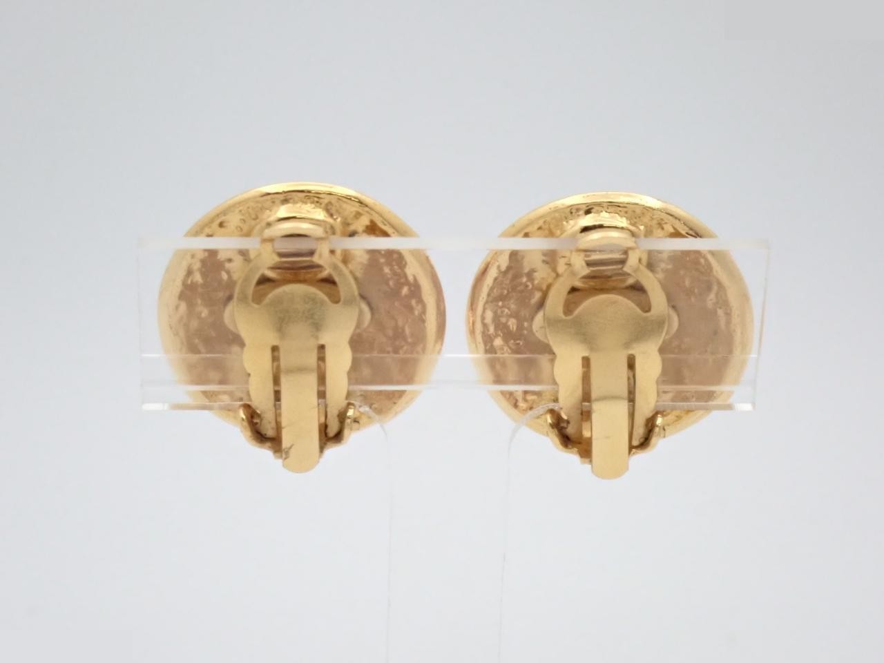 Earrings with Coco Mark design, gold. — view 2