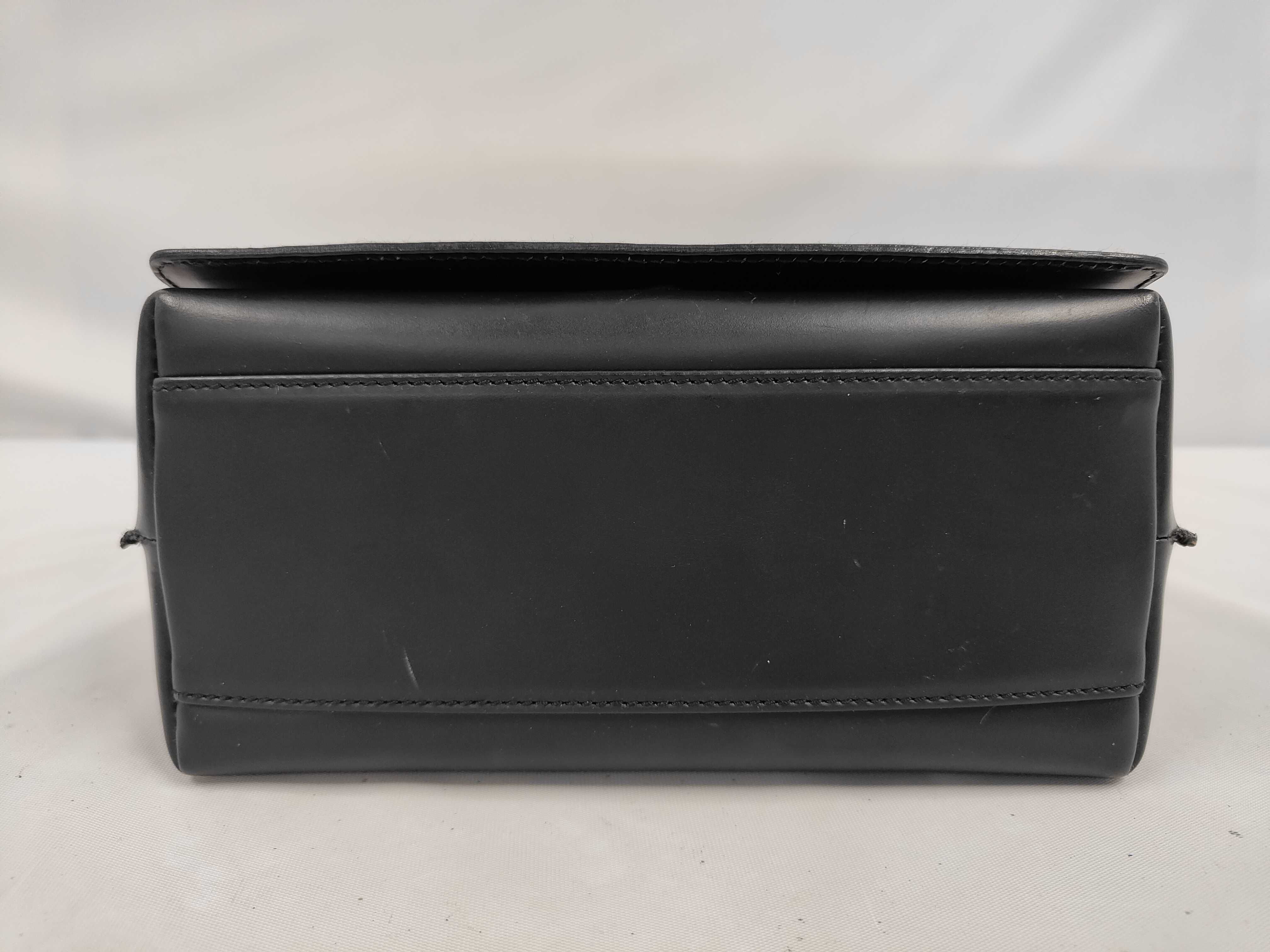 001.3444.3016 Leather Shoulder Bag, Black, Silver Hardware — view 3
