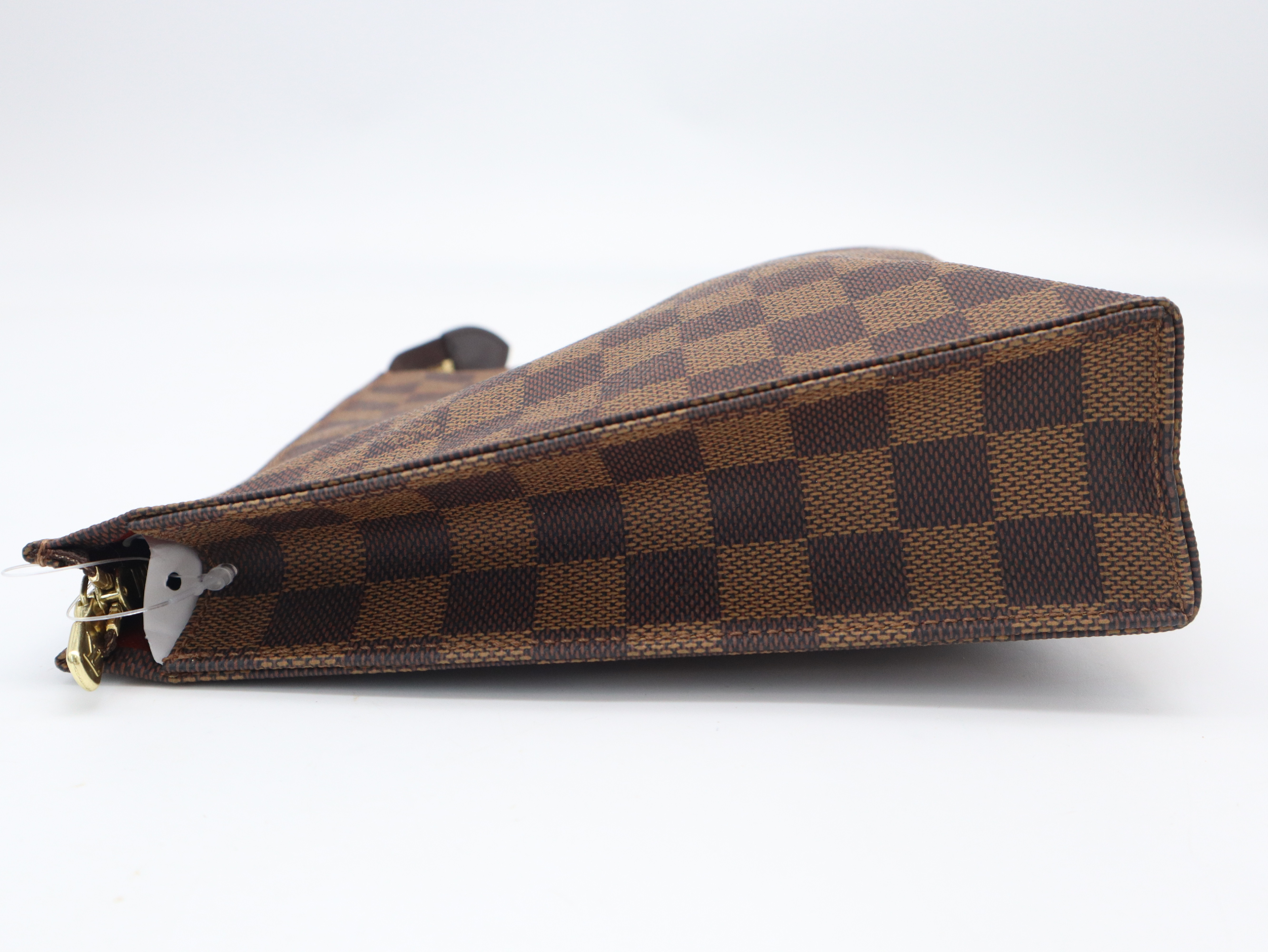 N47543 Damier Poche Toilette 26 Clutch Bag — view 3