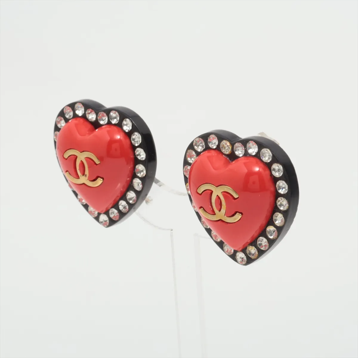 Cocomark Heart 95P Earrings (for both ears) Resin x Rhinestone Red x Black — view 3