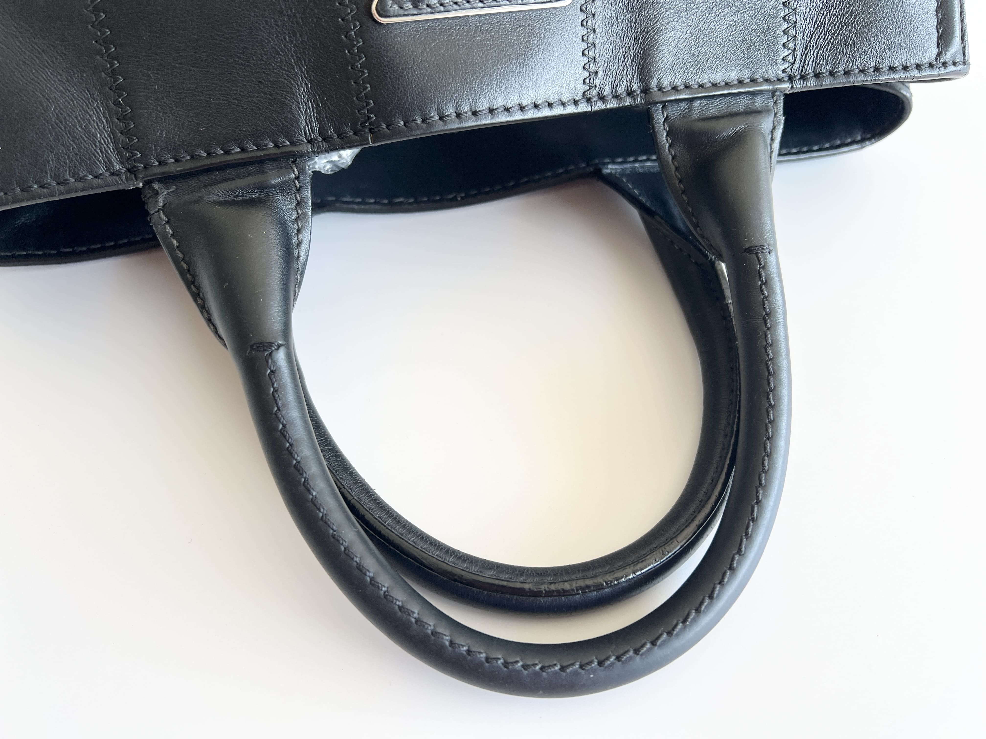 Canapa Triangle Logo All-Leather Handbag — view 4