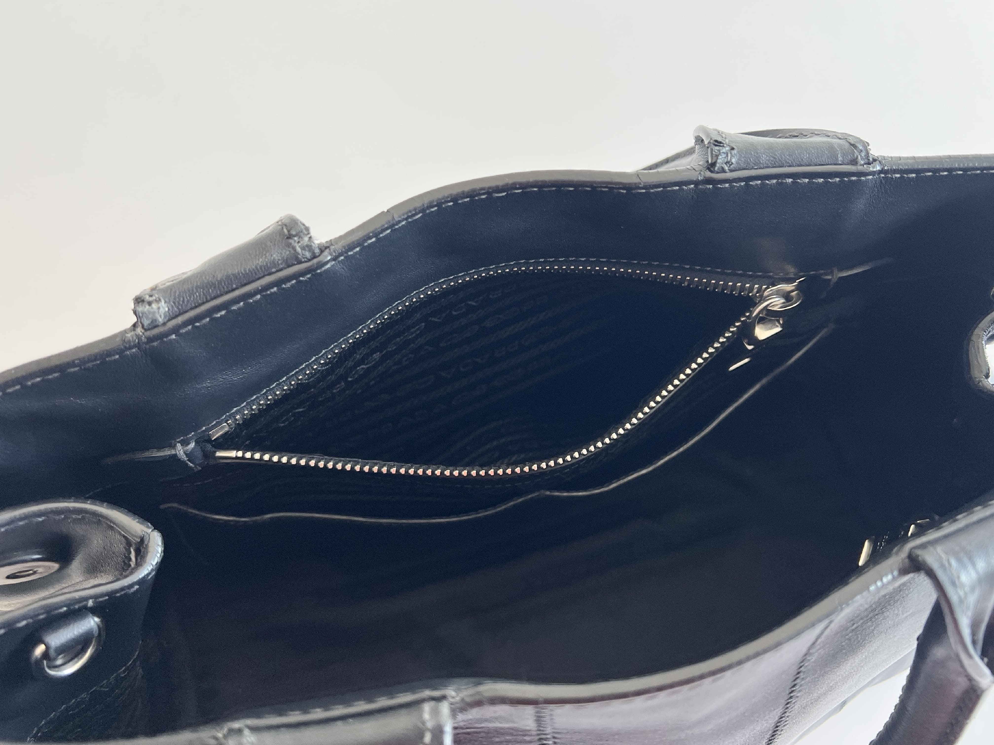 Canapa Triangle Logo All-Leather Handbag — view 8