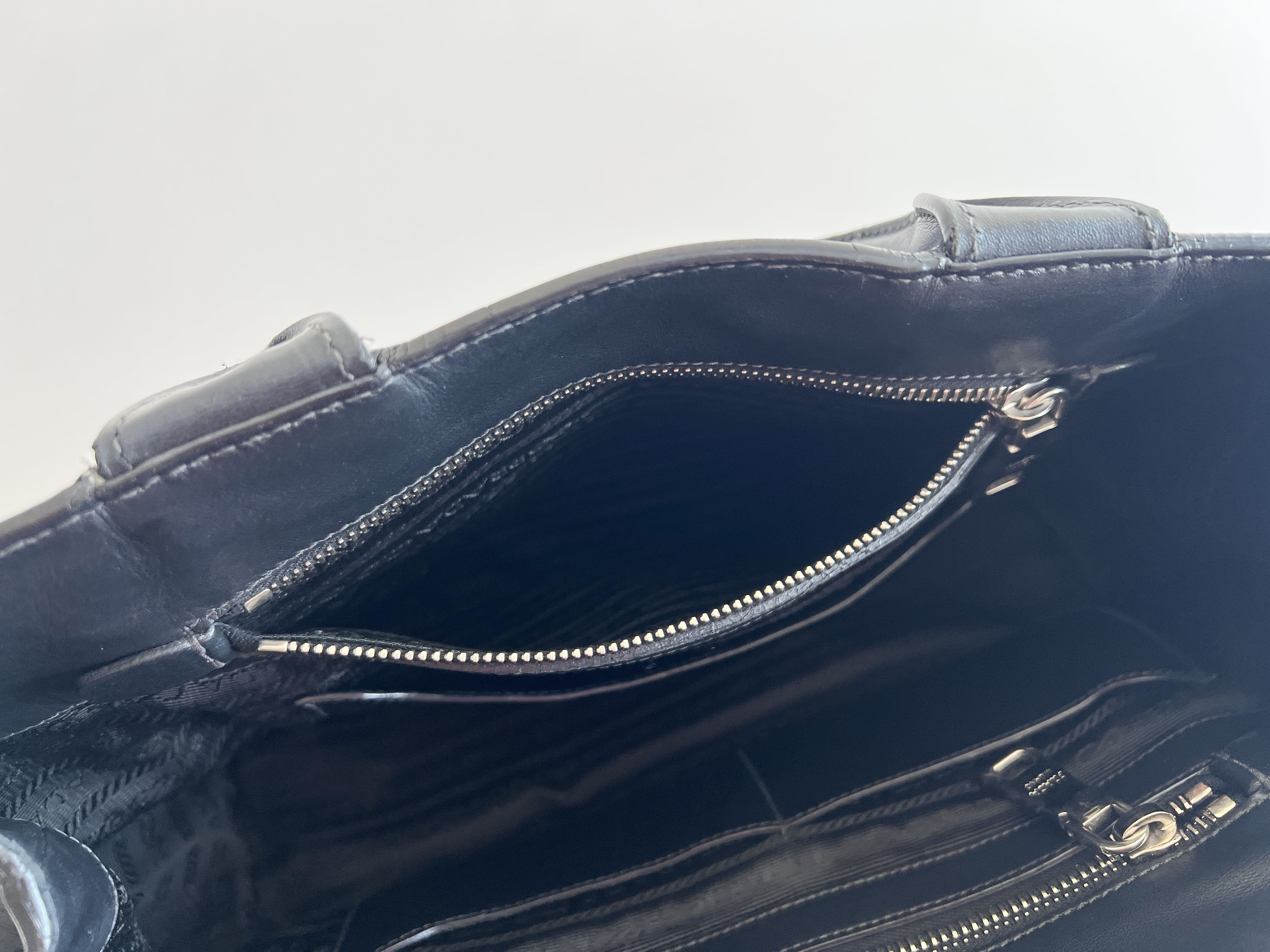 Canapa Triangle Logo All-Leather Handbag — view 10
