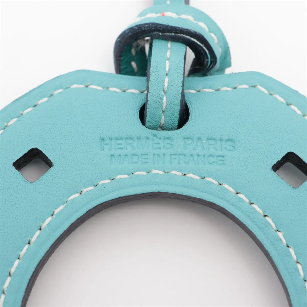 Paddock Cheval charm, Veau Swift leather, green x blue. Shows signs of wear, — view 3