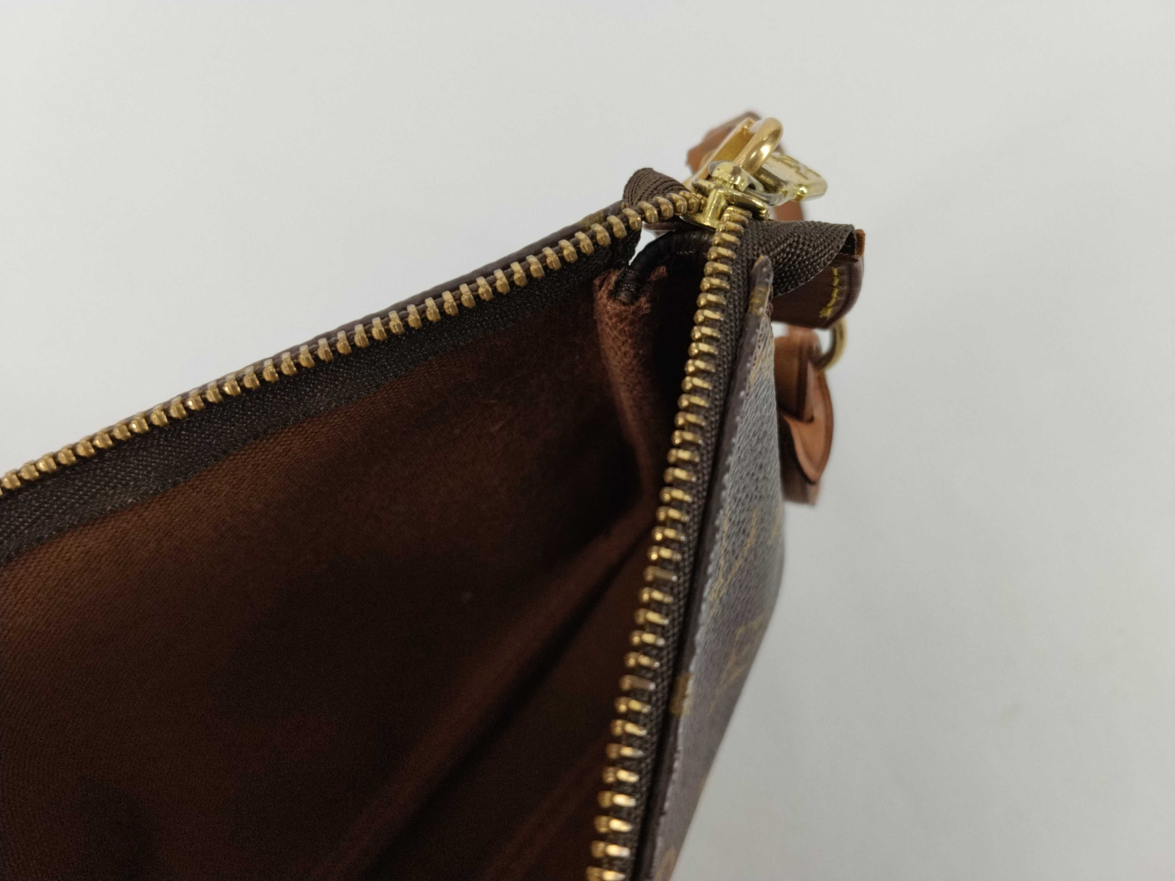 Monogram LV Accessoires Pouch — view 10