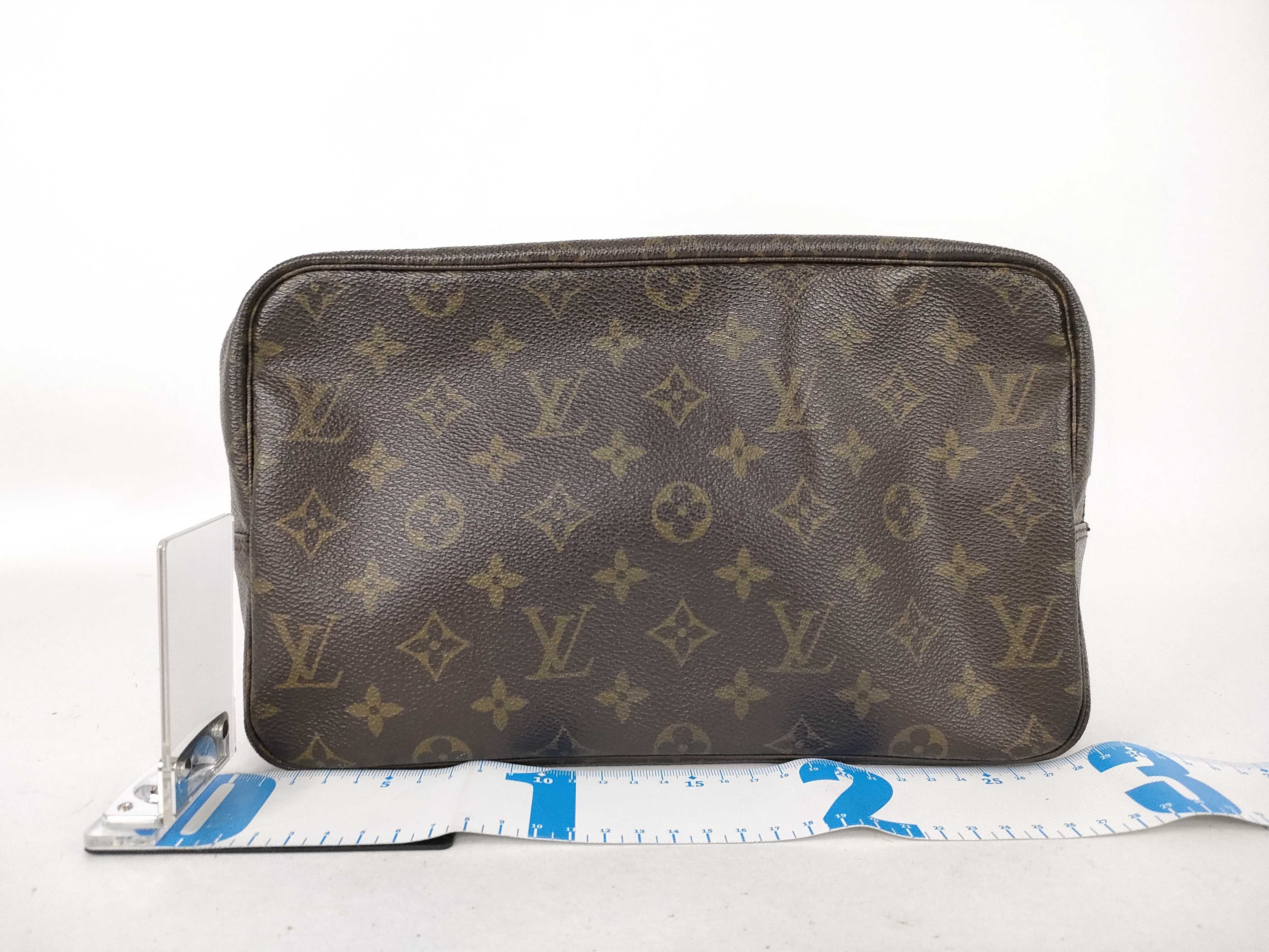 Monogram Louis Vuitton Trousses Toilette 28 Monogram M47522 Pouch — view 2