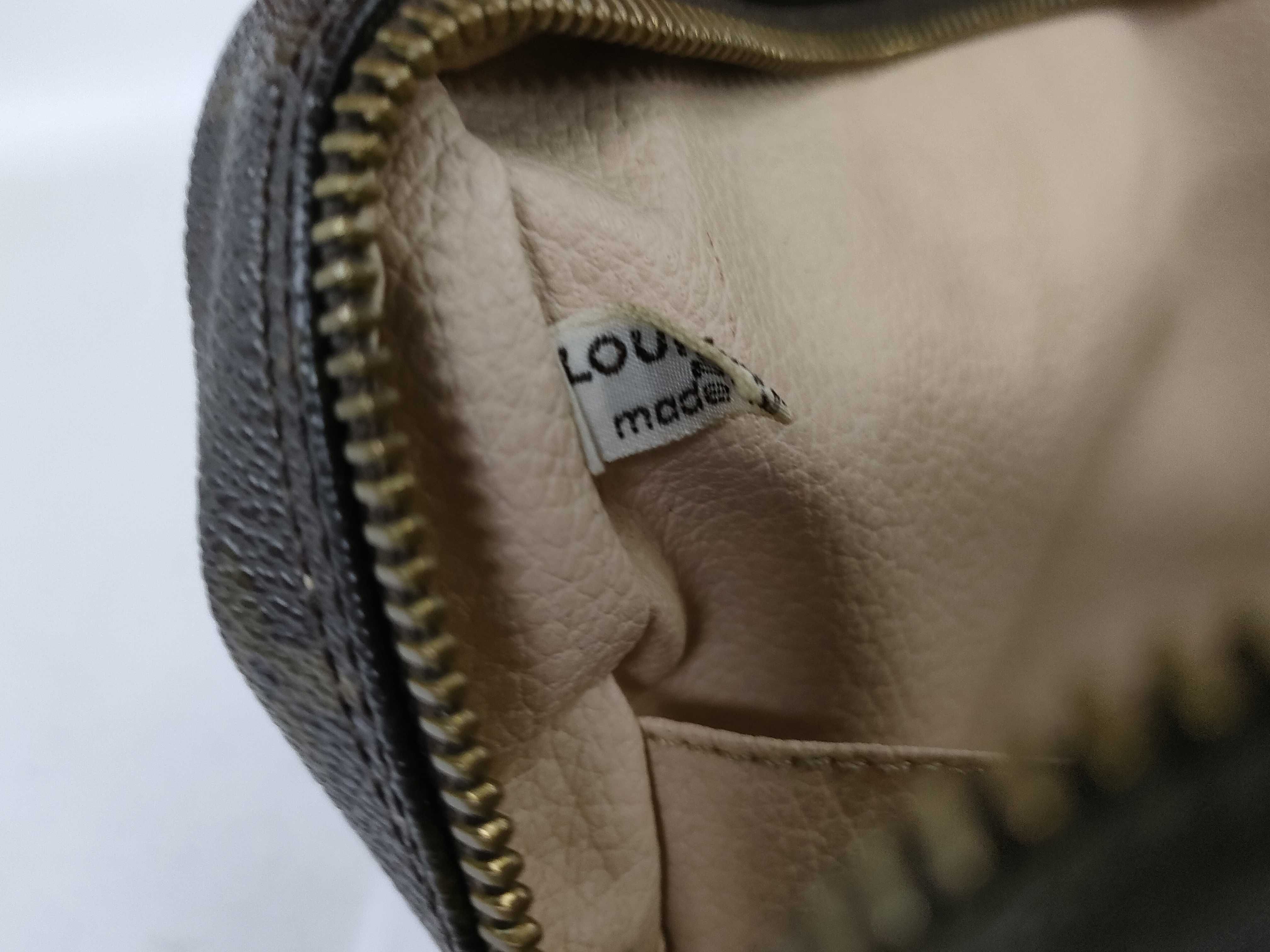 Monogram Louis Vuitton Trousses Toilette 28 Monogram M47522 Pouch — view 9