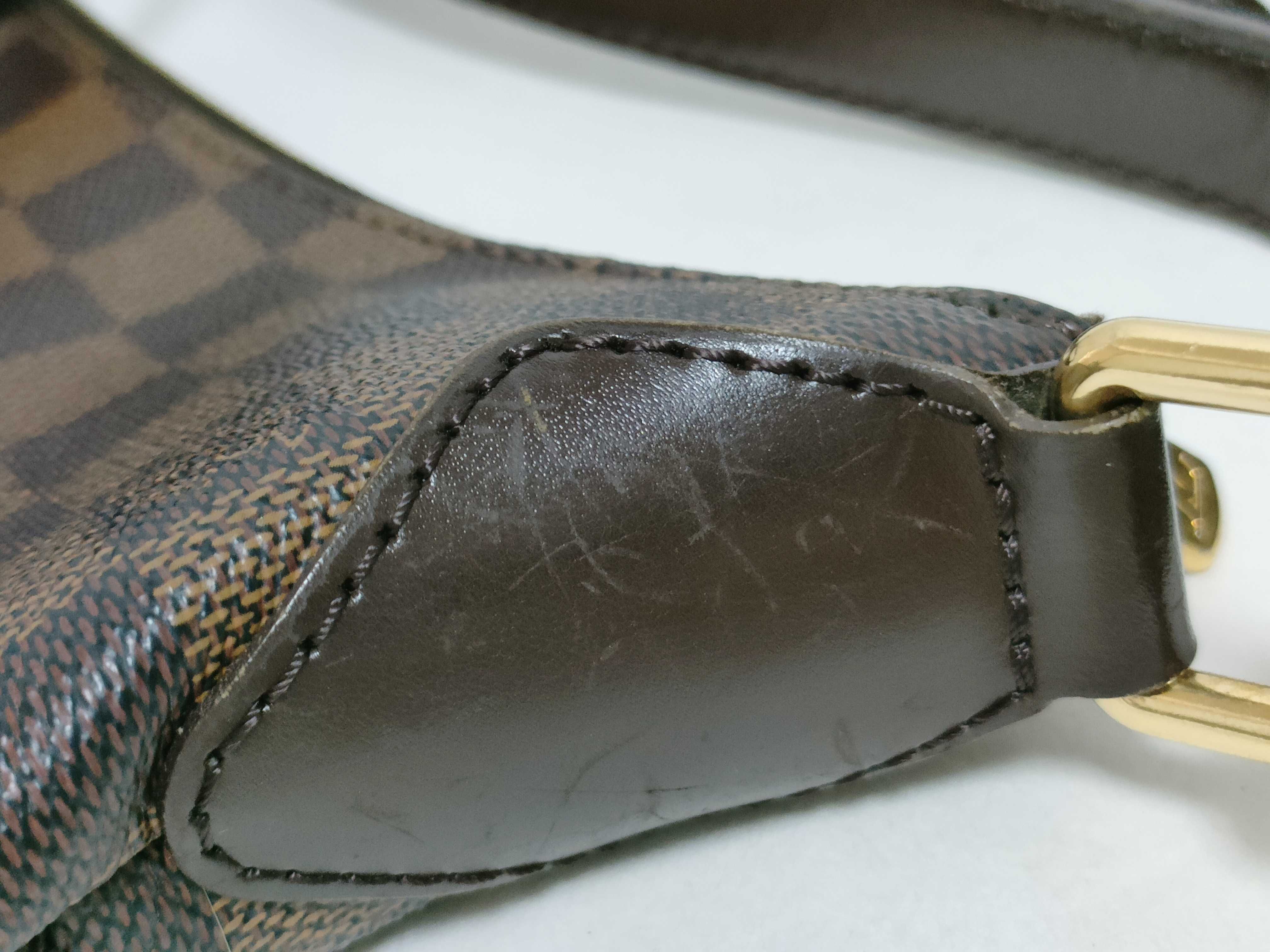 Damier LV Damier Bloomsbury Shoulder Bag — view 15