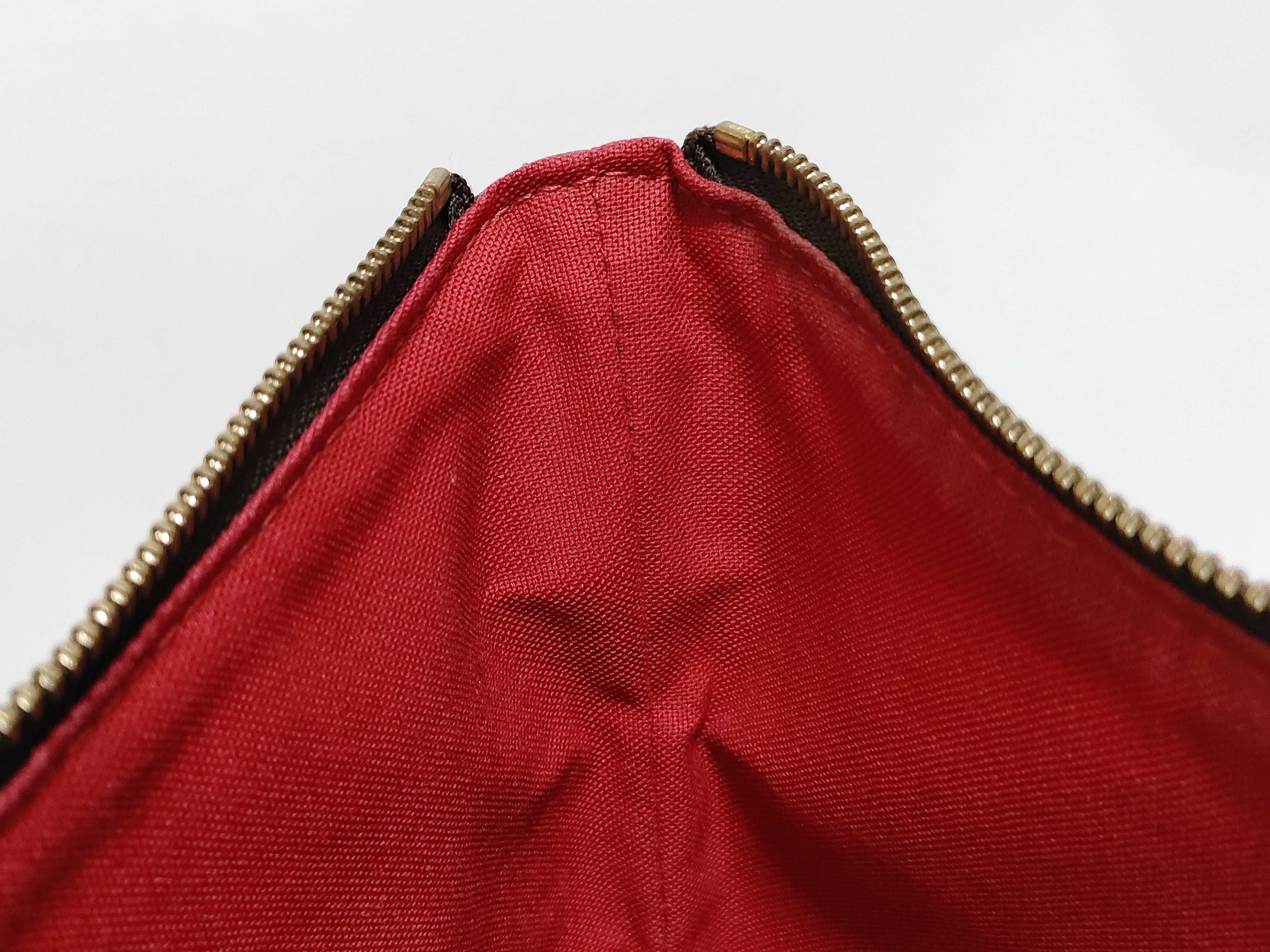 Damier LV Damier Bloomsbury Shoulder Bag — view 9