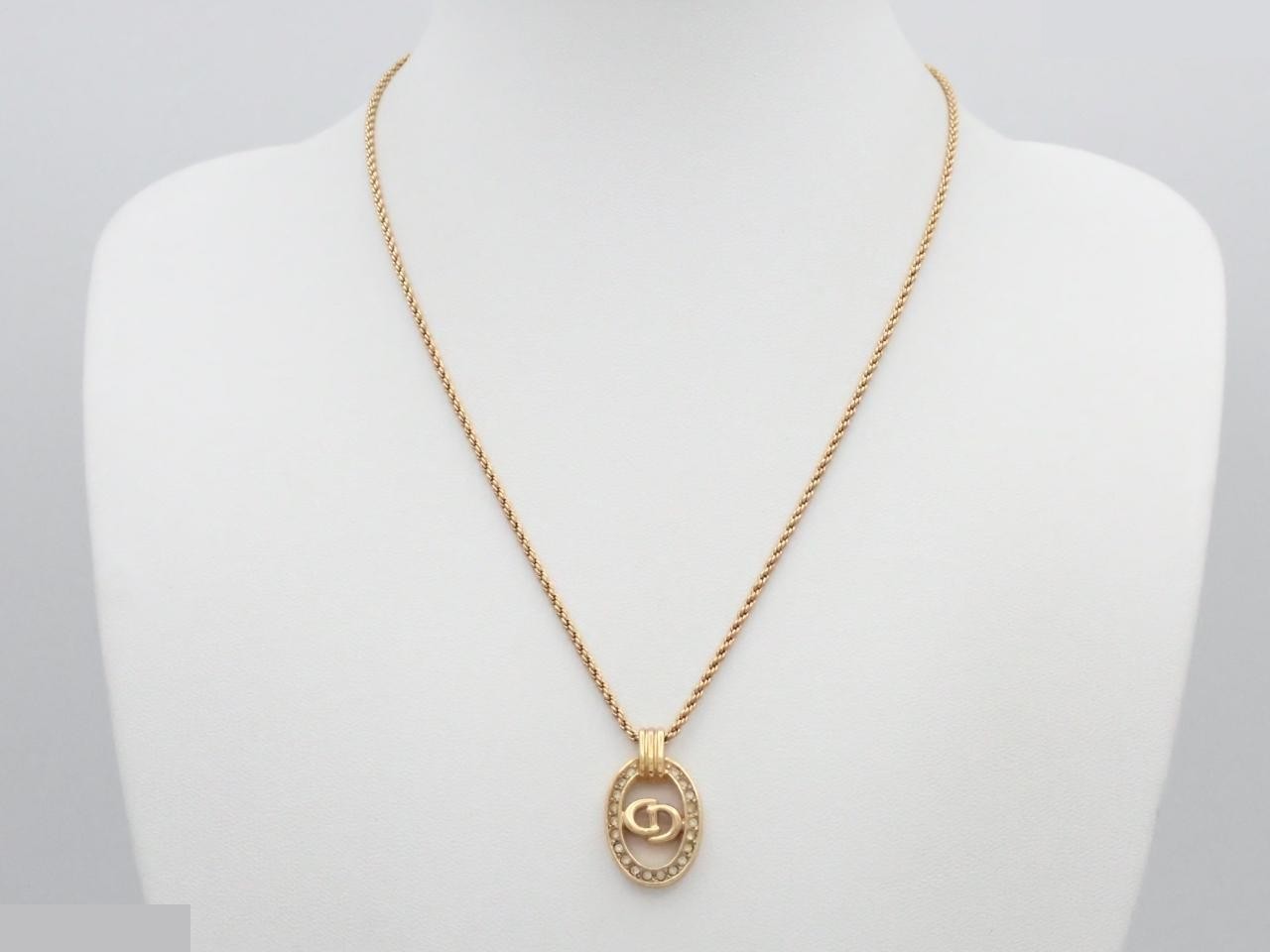 CD logo oval rhinestone necklace, chain approximately 44cm — view 3