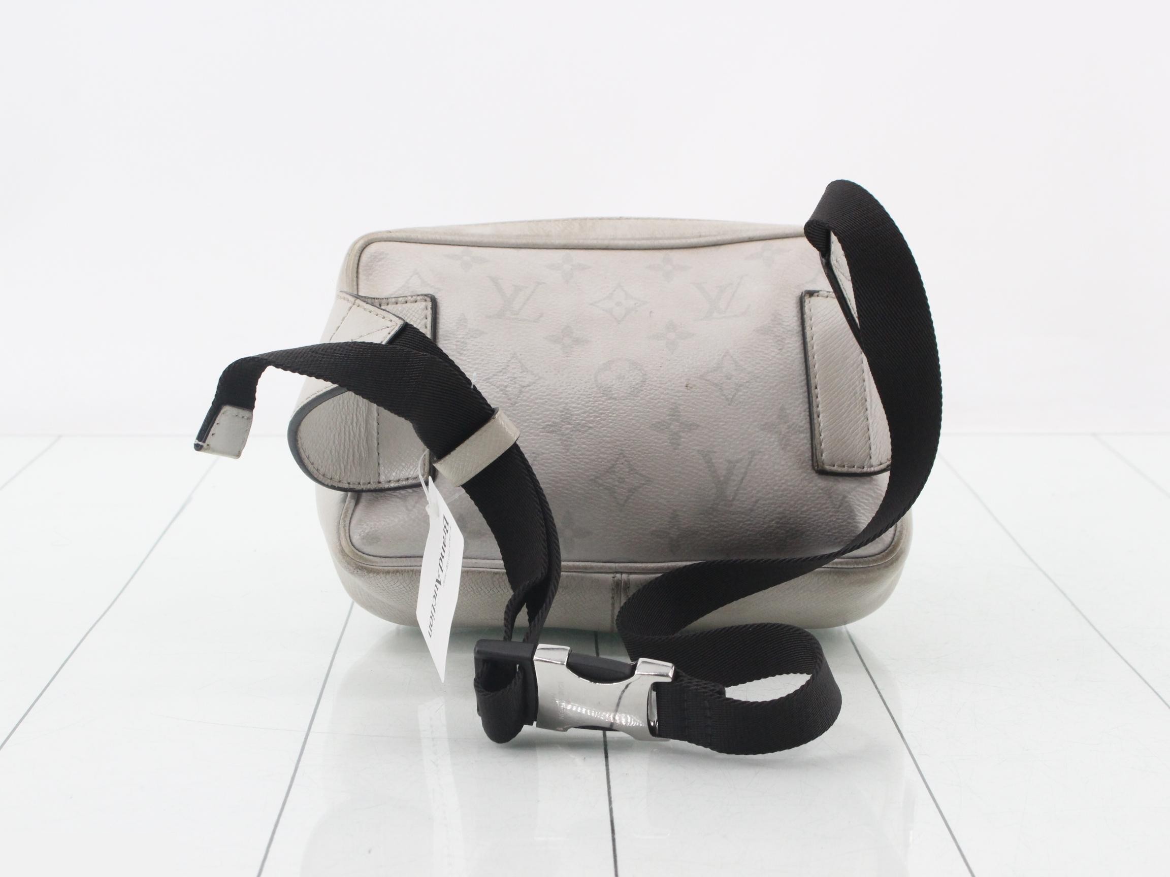 Taigarama Bumbag Outdoor Body Bag — view 2