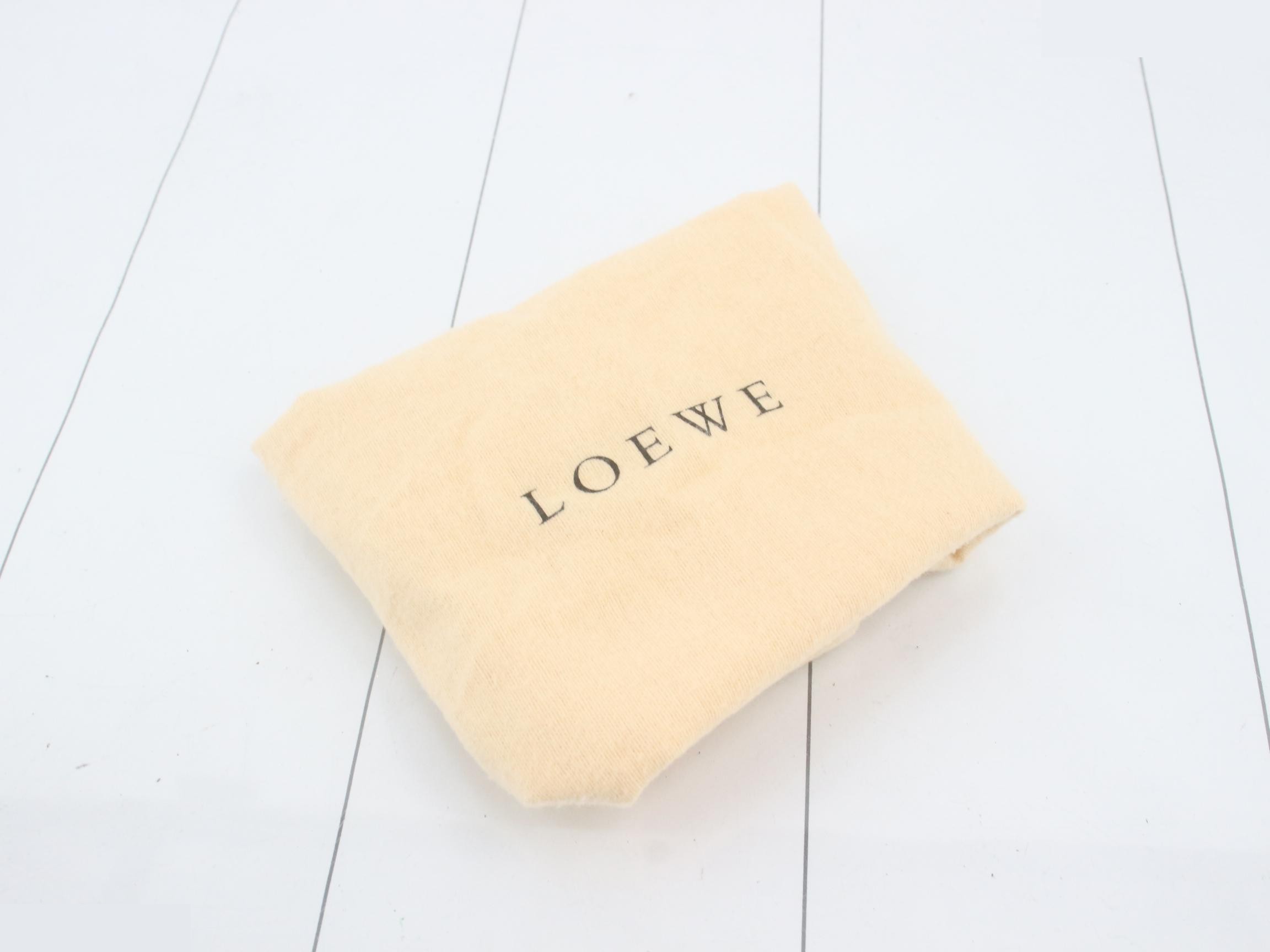 Pouch, Anagram design, gray suede — view 5