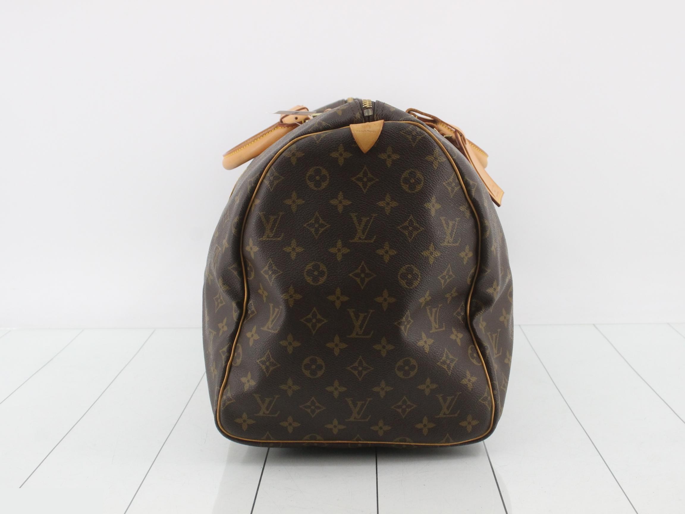 Keepall 55 M41424 Monogram with padlock, handle strap, and name tag. — view 4