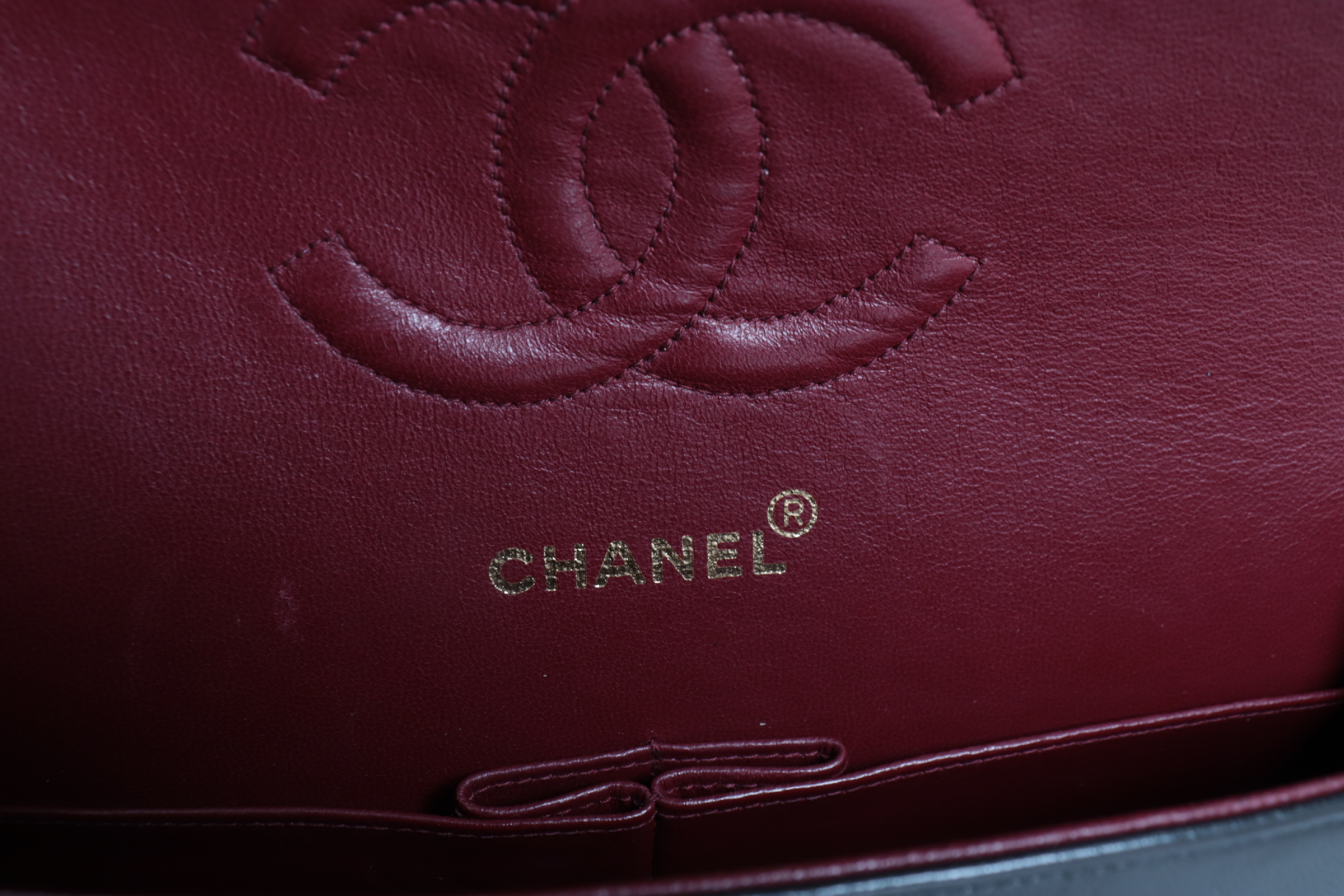 W-flap 25 Lambskin Shoulder Bag (Serial No. 3) — view 8