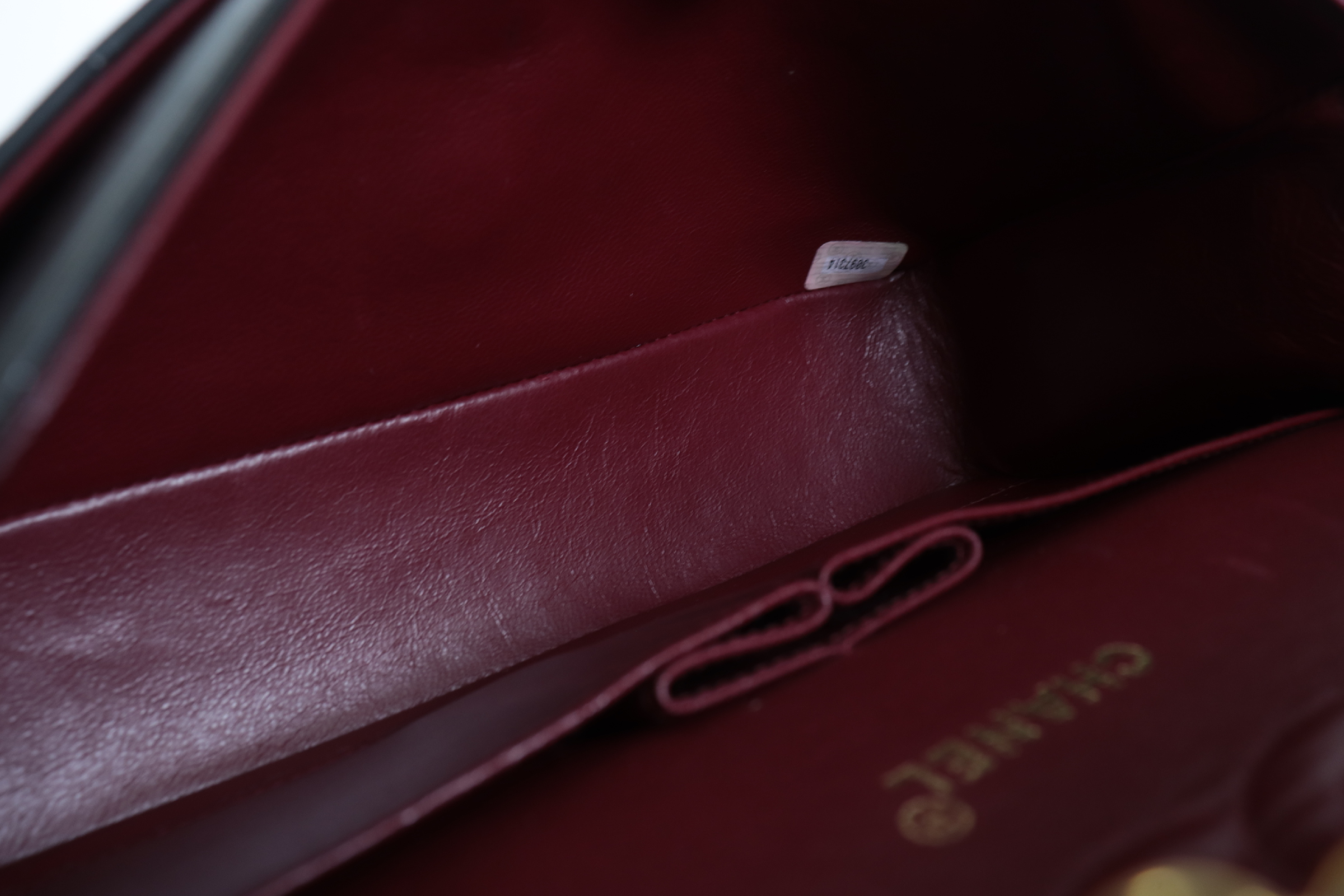 W-flap 25 Lambskin Shoulder Bag (Serial No. 3) — view 9