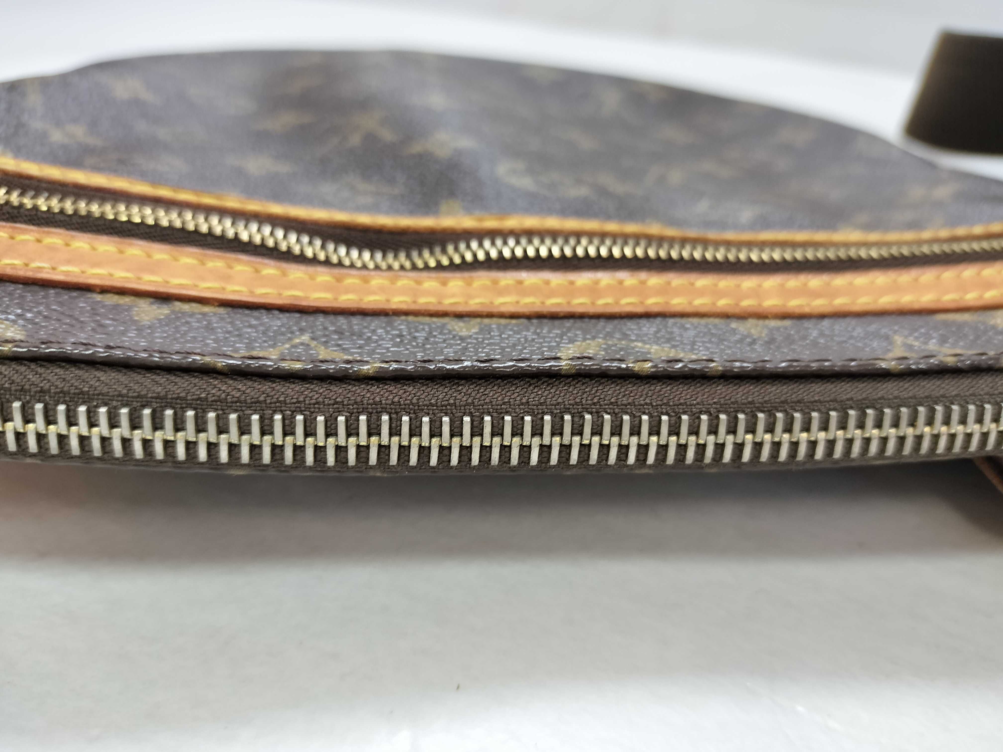 Monogram Louis Vuitton Monogram Pochette Boss Fall Shoulder Bag M40044 MI0095 Shoulder Bag — view 6