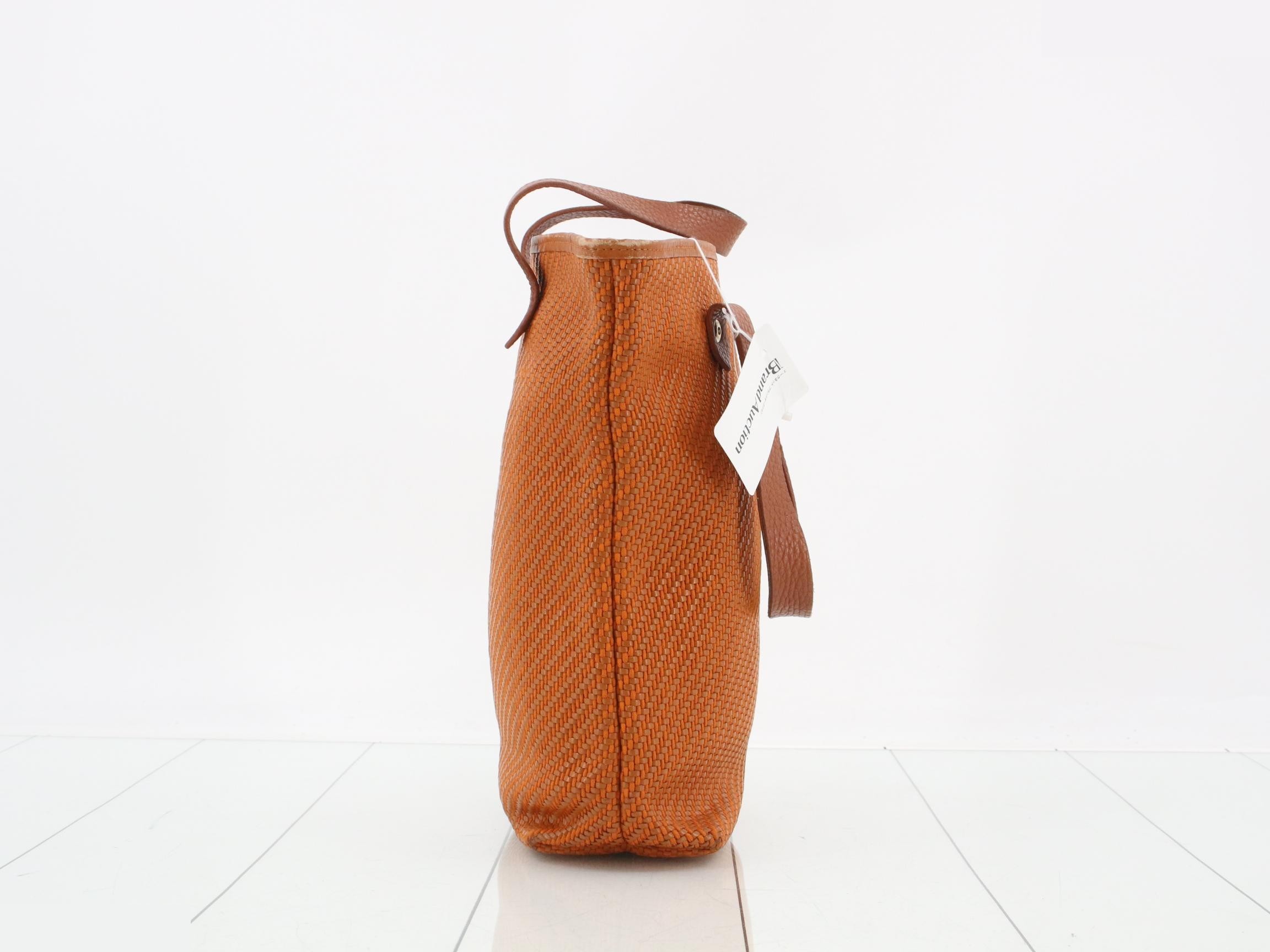 handbag — view 4
