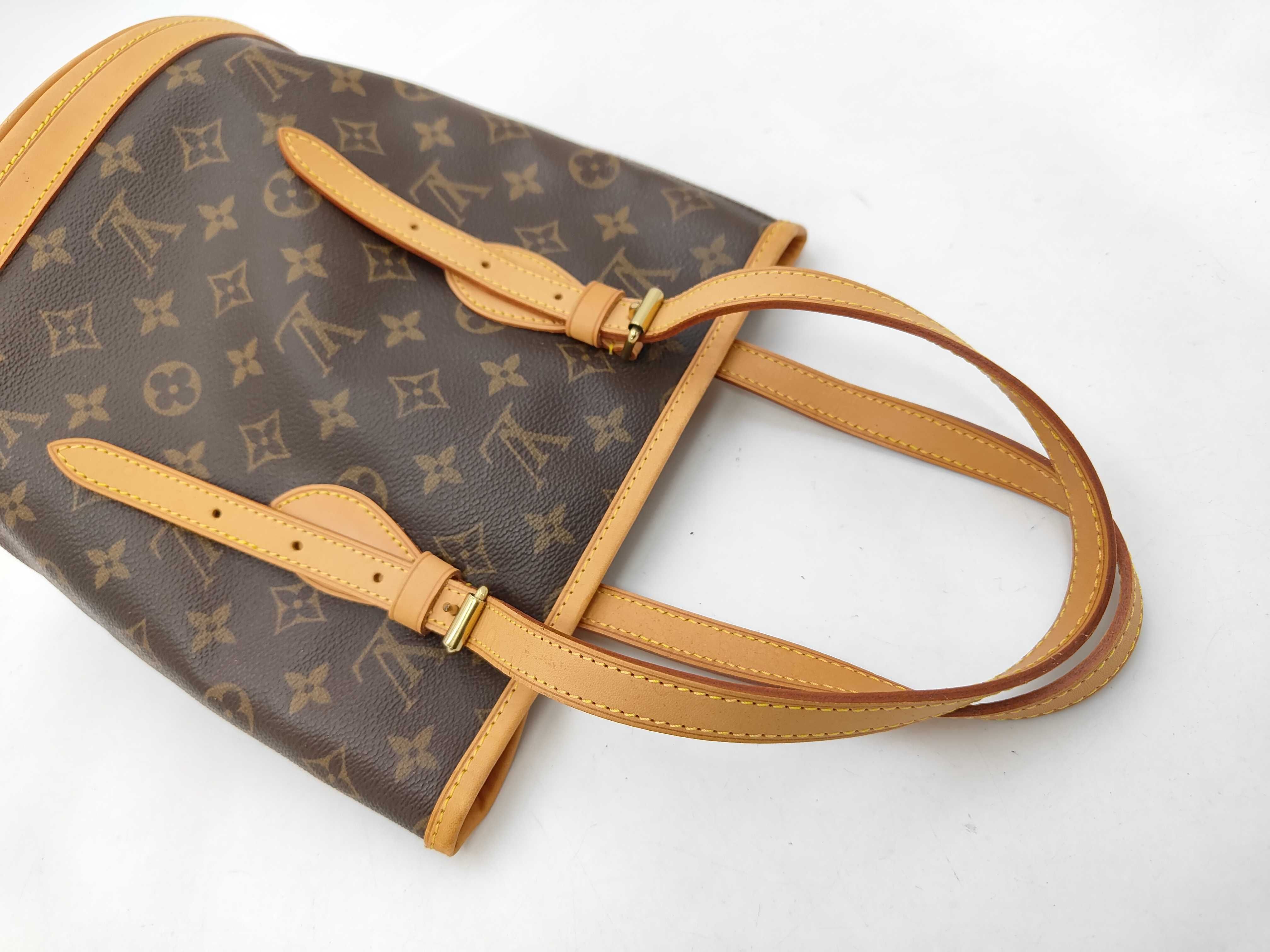 Monogram Bucket PM M42238 Handbag — view 4