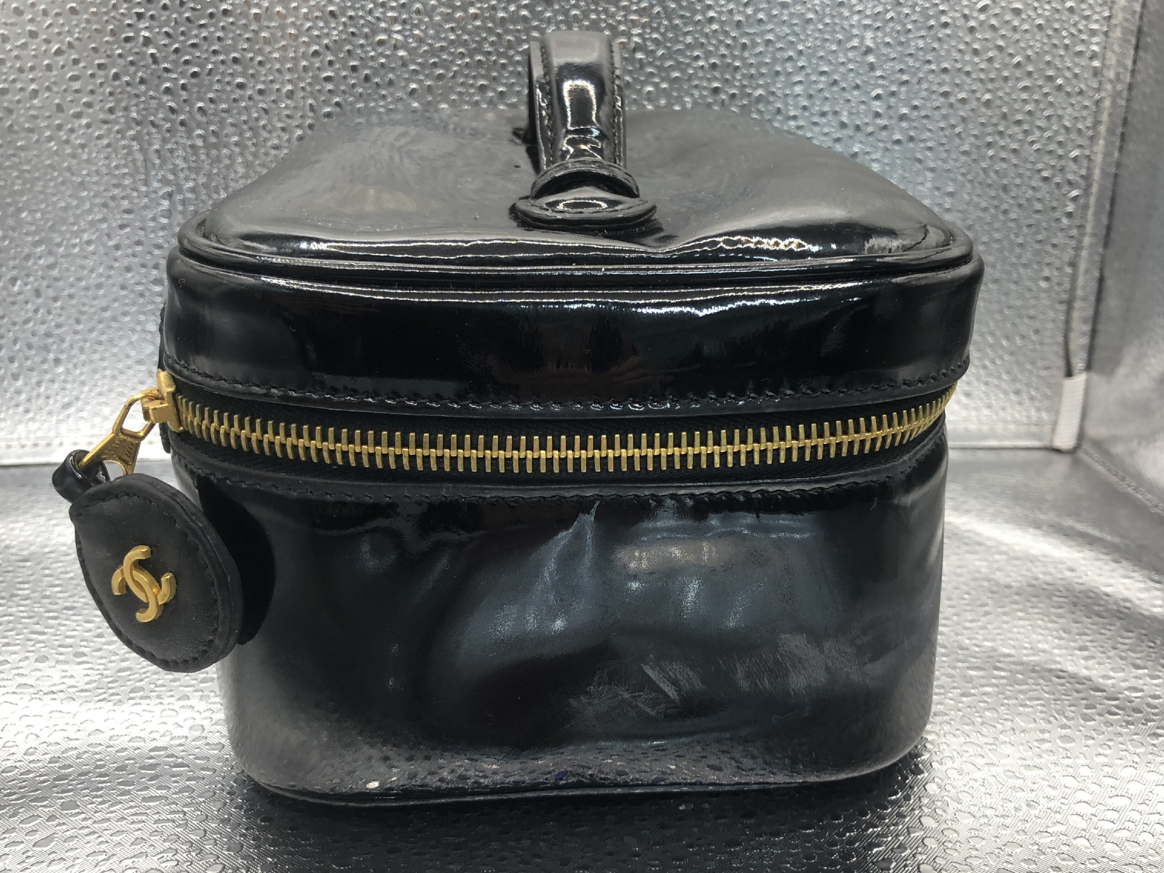 Vanity Bag in Black Patent Leather with Coco Mark Sticker (4893062) — view 3