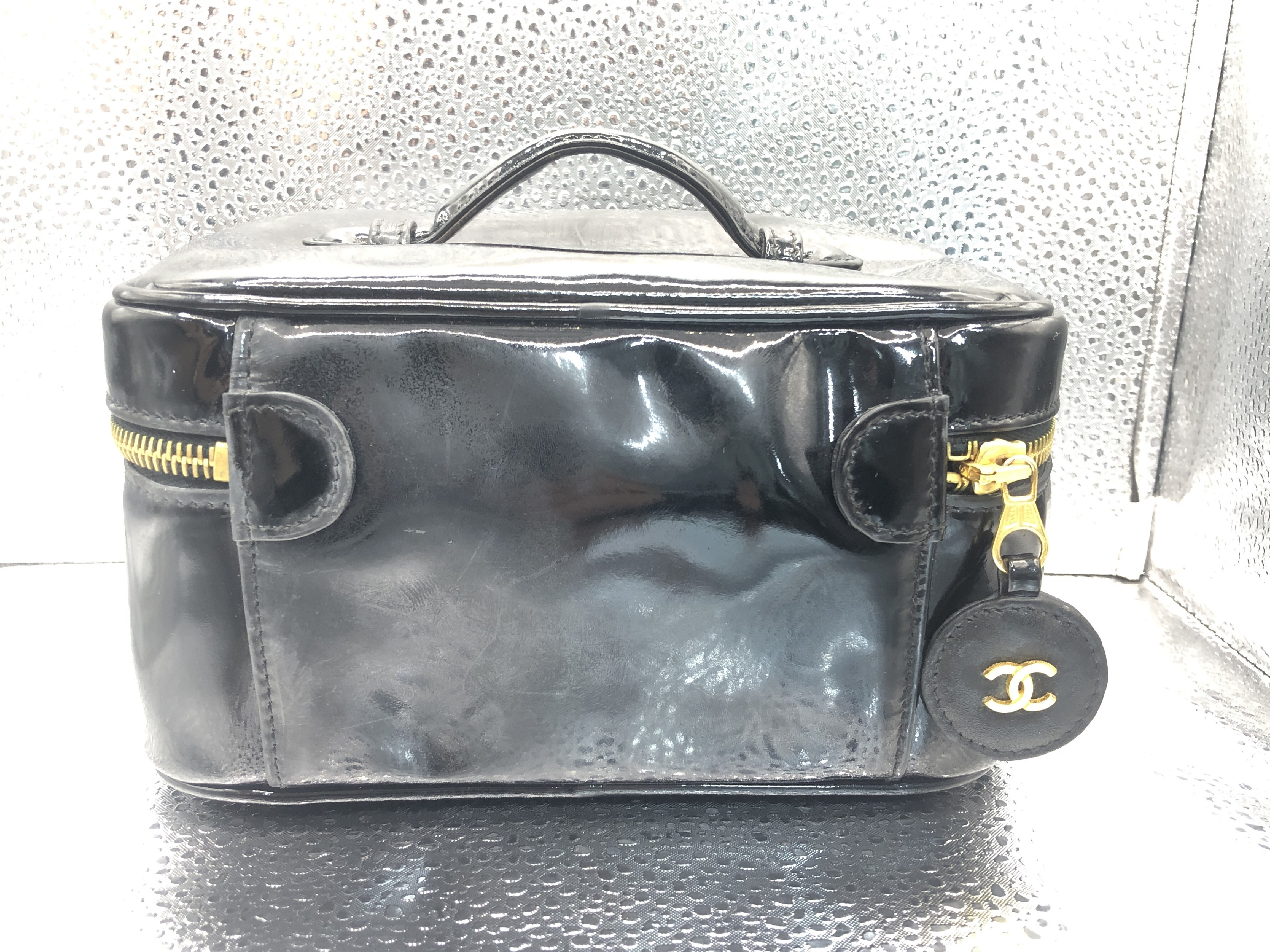 Vanity Bag in Black Patent Leather with Coco Mark Sticker (4893062) — view 4