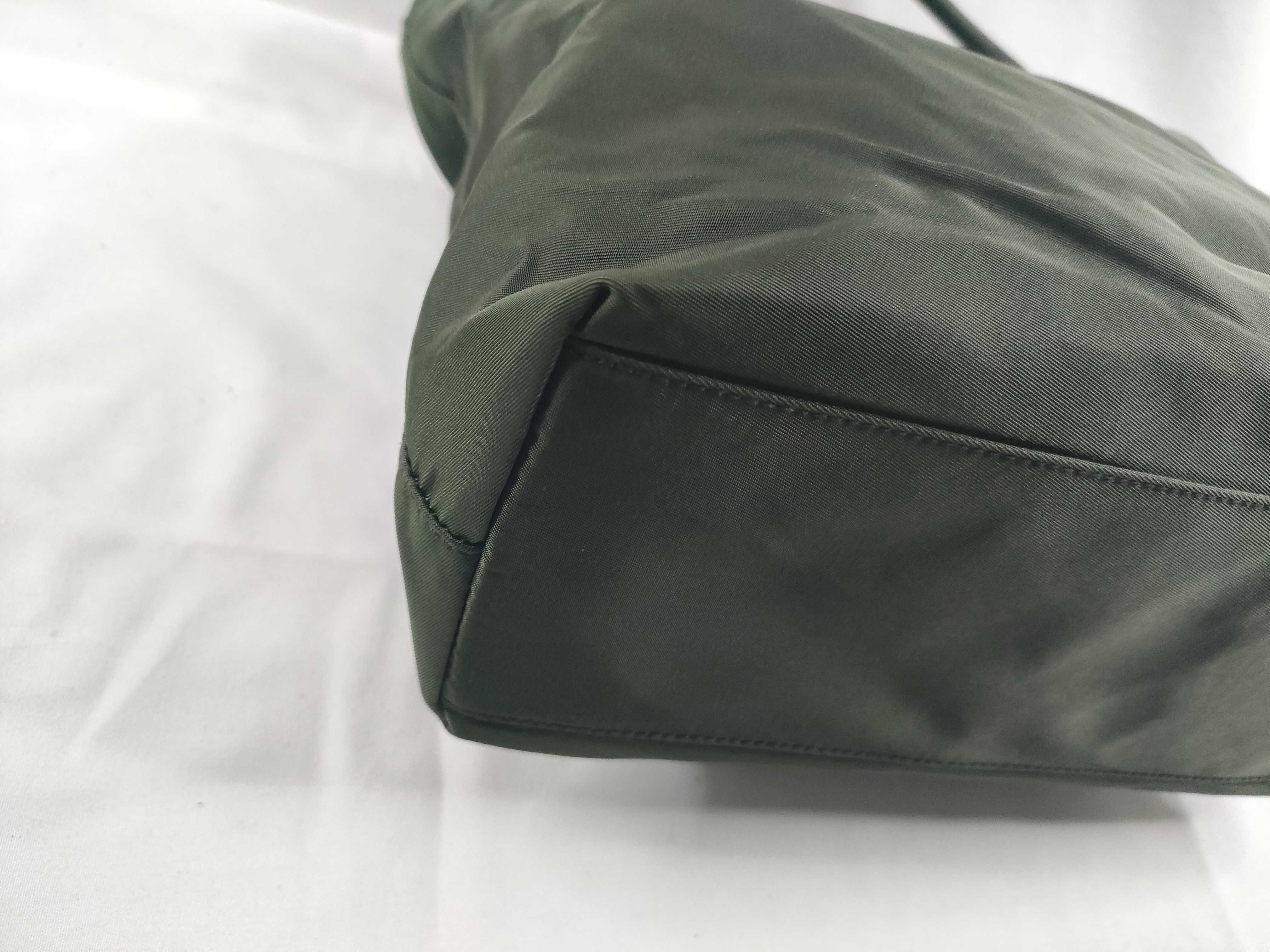 nylon tote bag, green tote bag — view 3