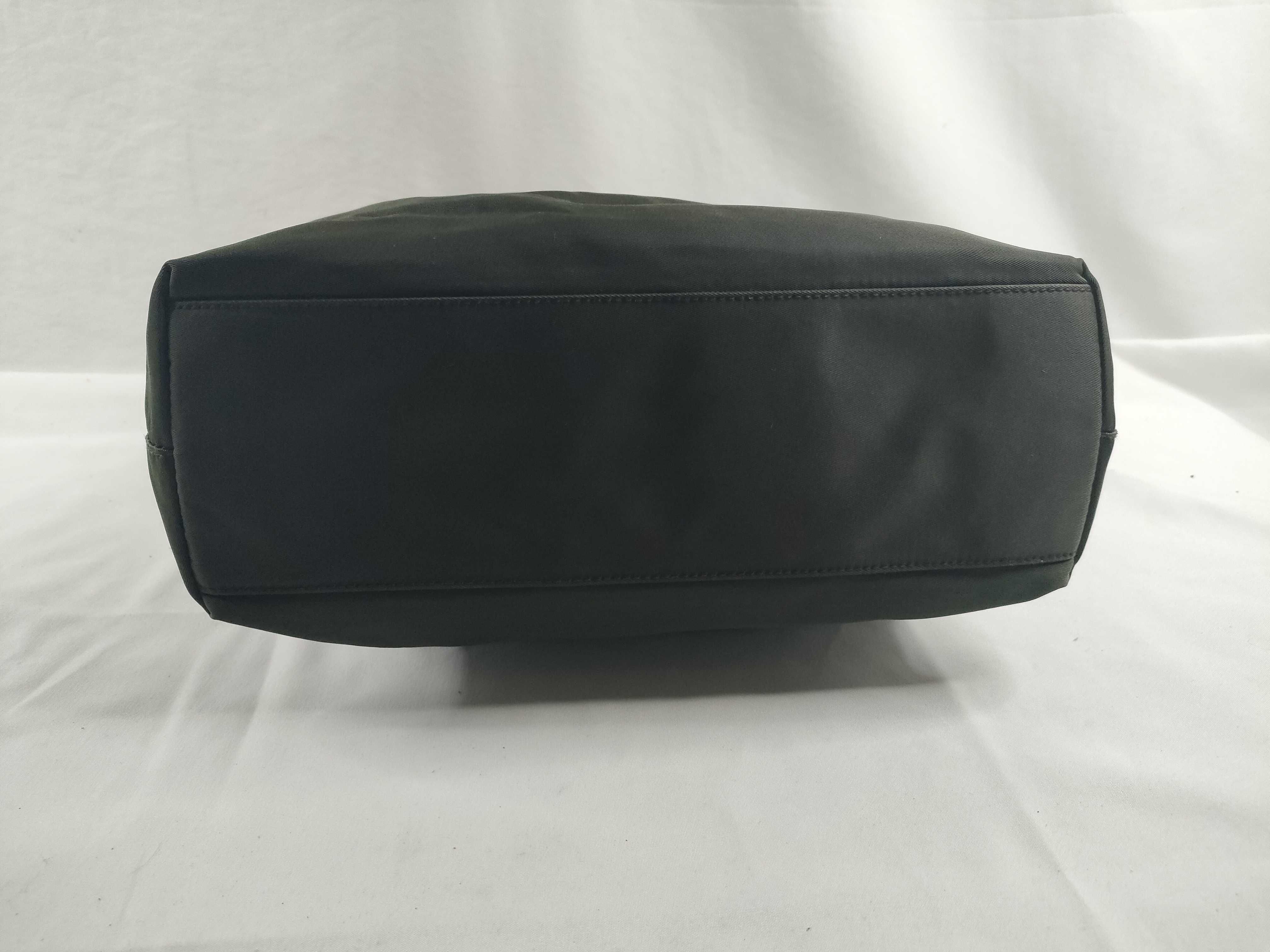 nylon tote bag, green tote bag — view 4