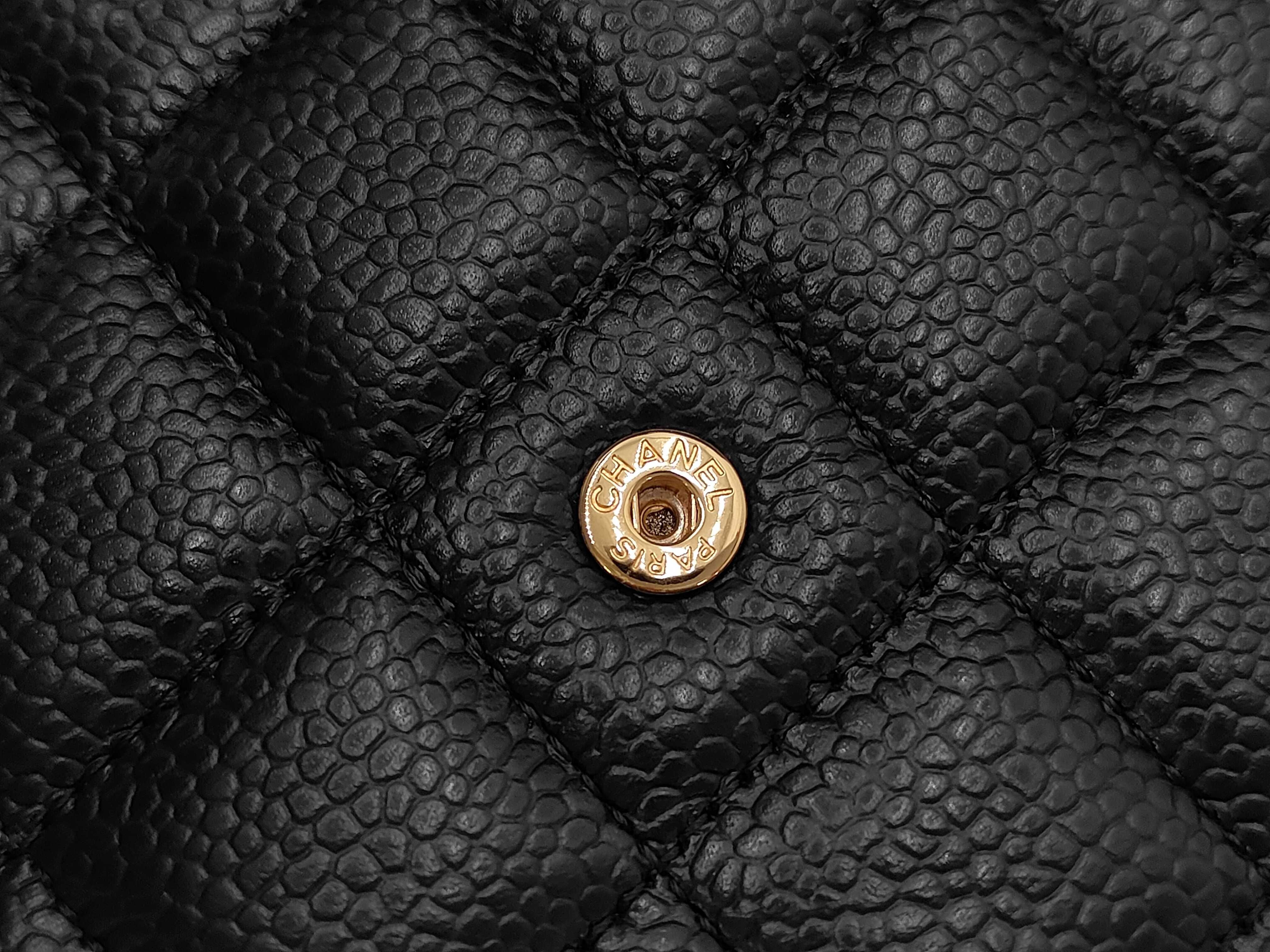 Caviar Skin Chain Wallet, Series 26, Gold Hardware Shoulder Bag — view 11