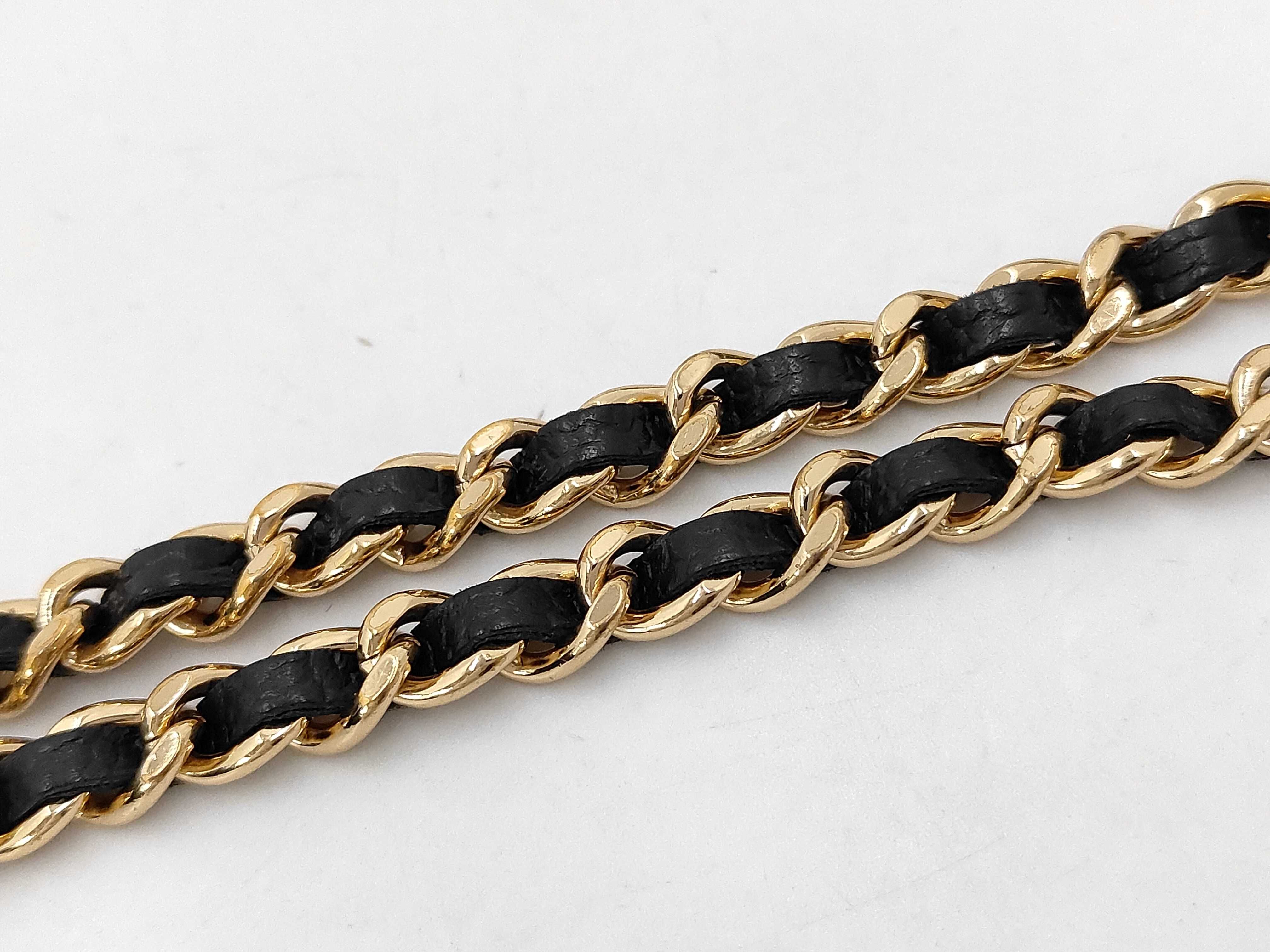 Caviar Skin Chain Wallet, Series 26, Gold Hardware Shoulder Bag — view 4