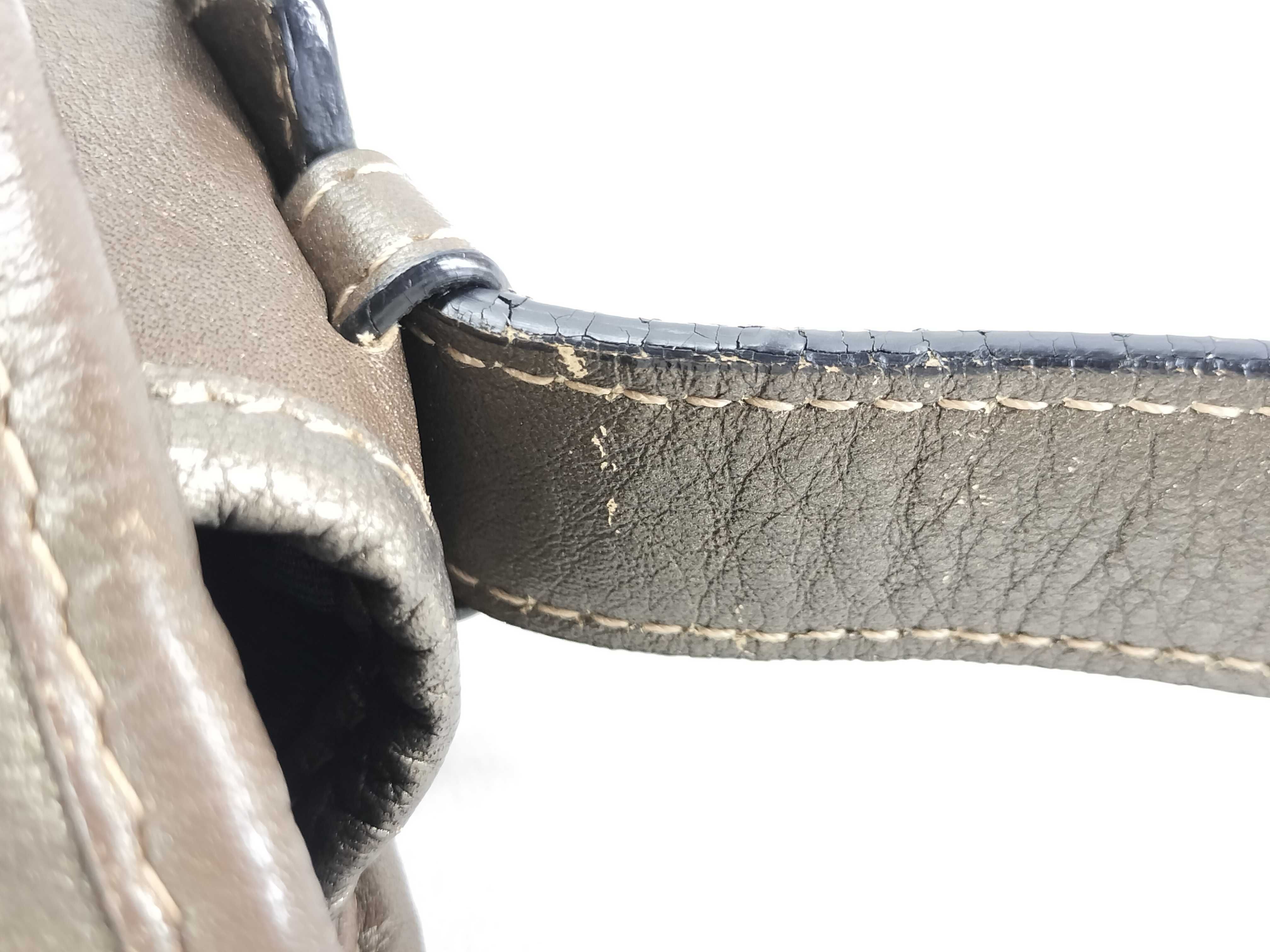 Heritage Leather Shoulder Bag — view 5
