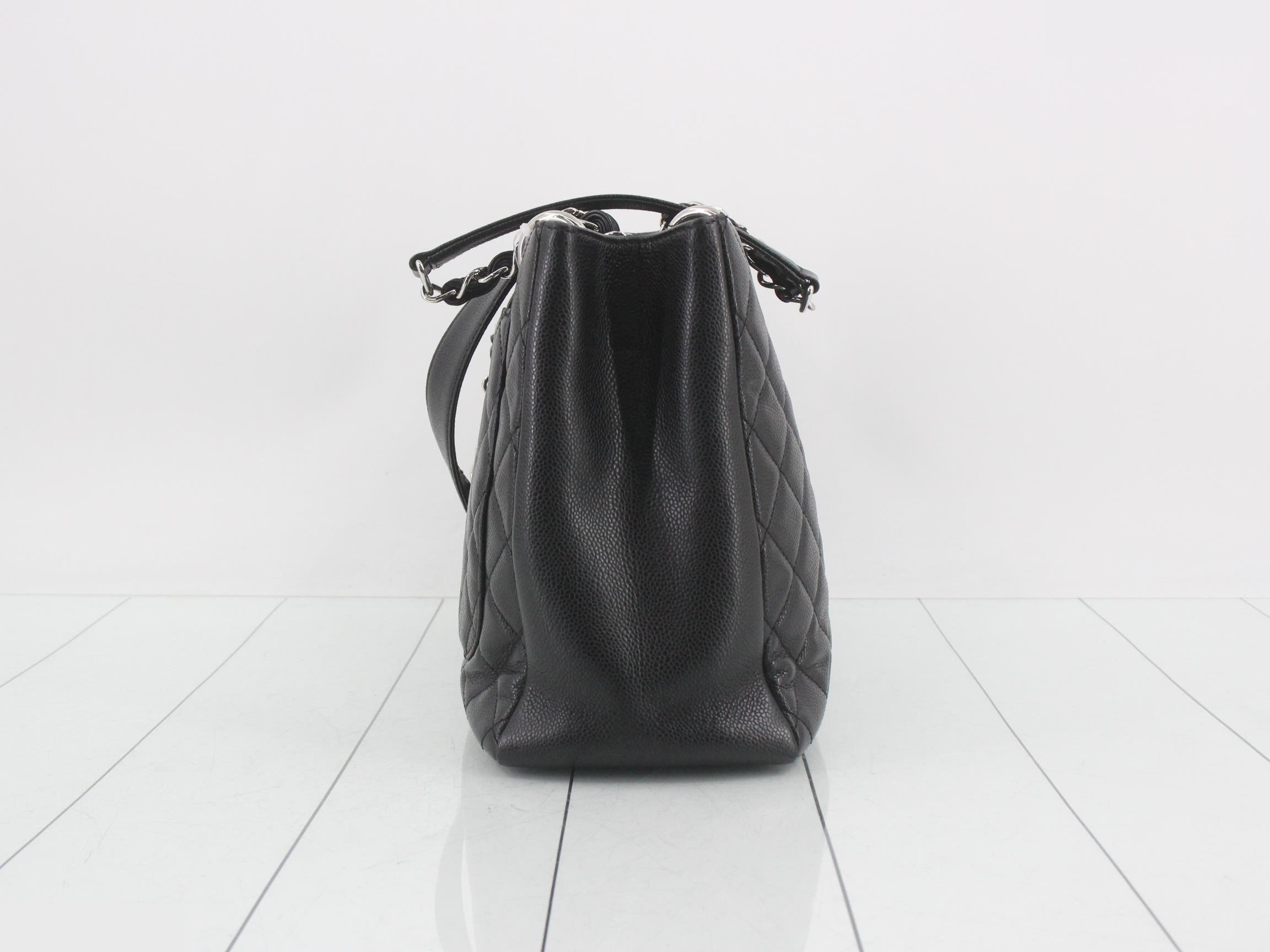 GST Caviar Skin Chain Tote — view 4