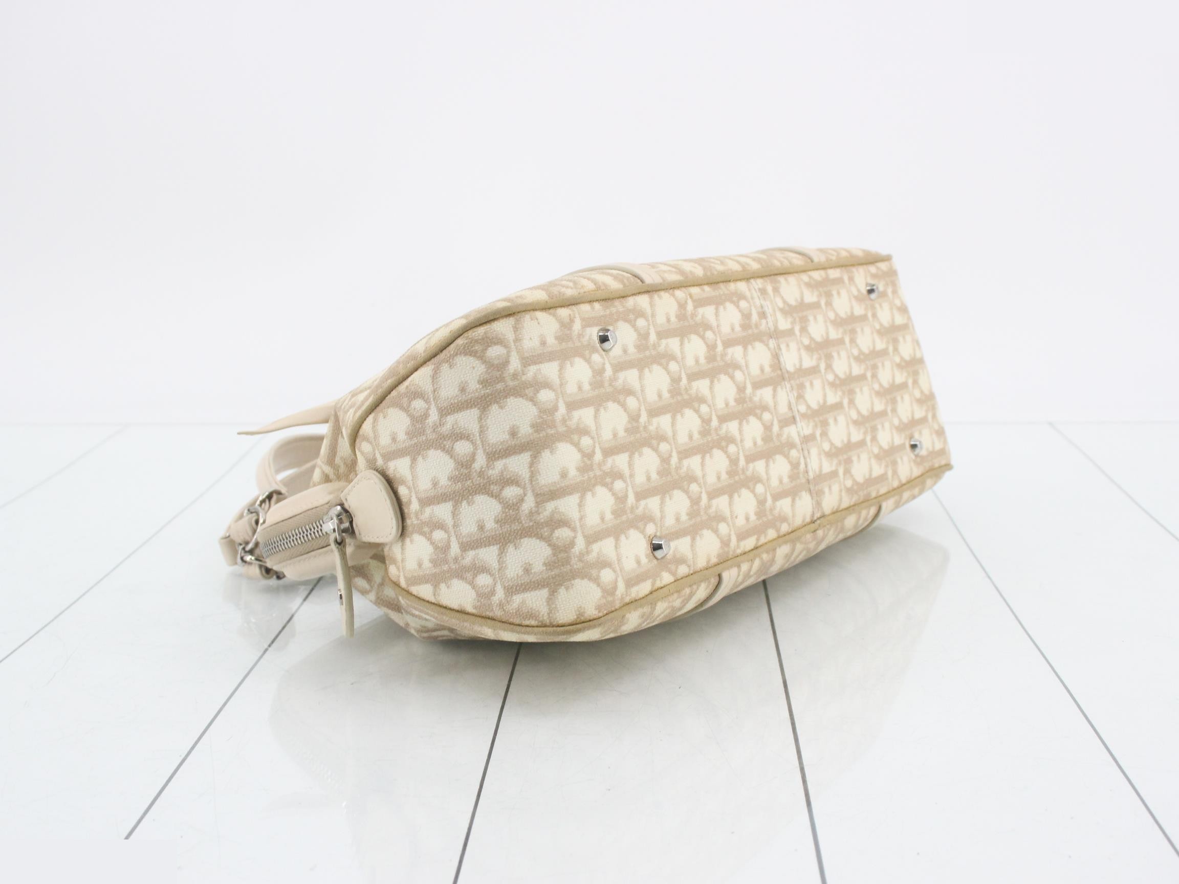 Trotter Chain Shoulder Bag — view 5
