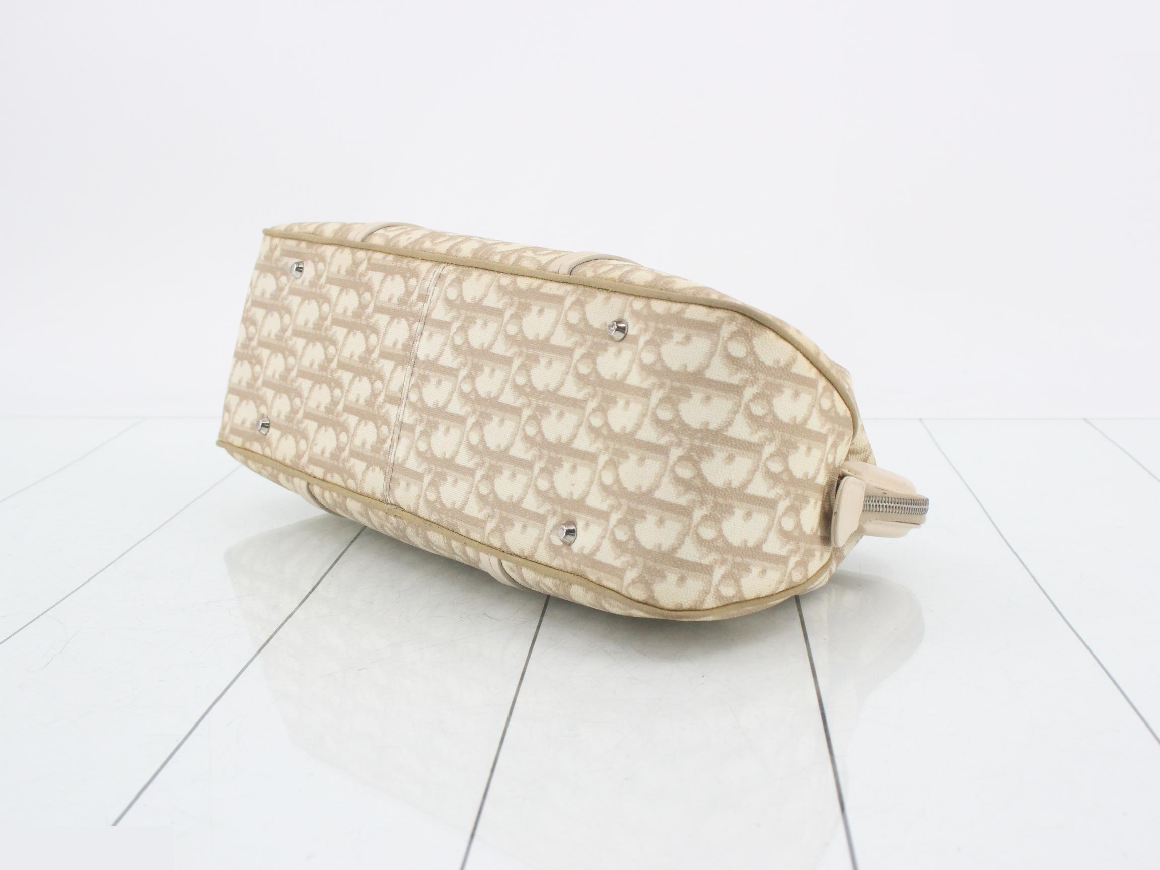 Trotter Chain Shoulder Bag — view 6