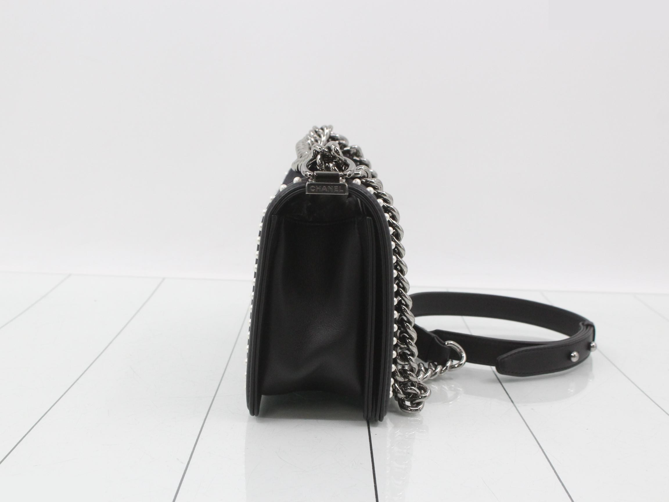 Boy Chanel Shoulder Bag — view 4