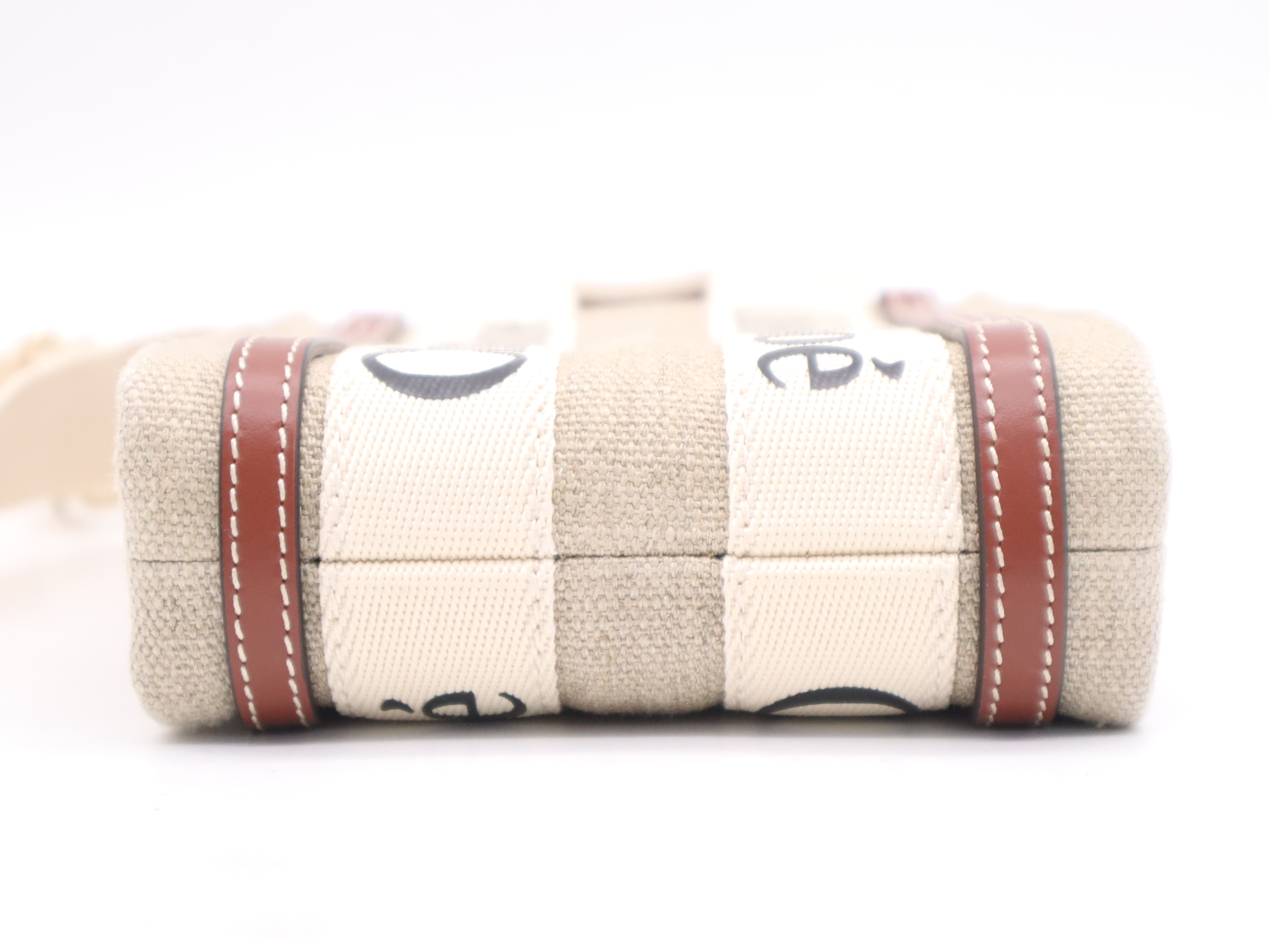 CHC24AP243 I26 Woody North-South Handbag, Beige, Gold Hardware, with Shoulder Strap and Dust Bag. — view 4