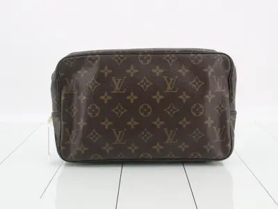 Trousses Toilette 28 Monogram M47522