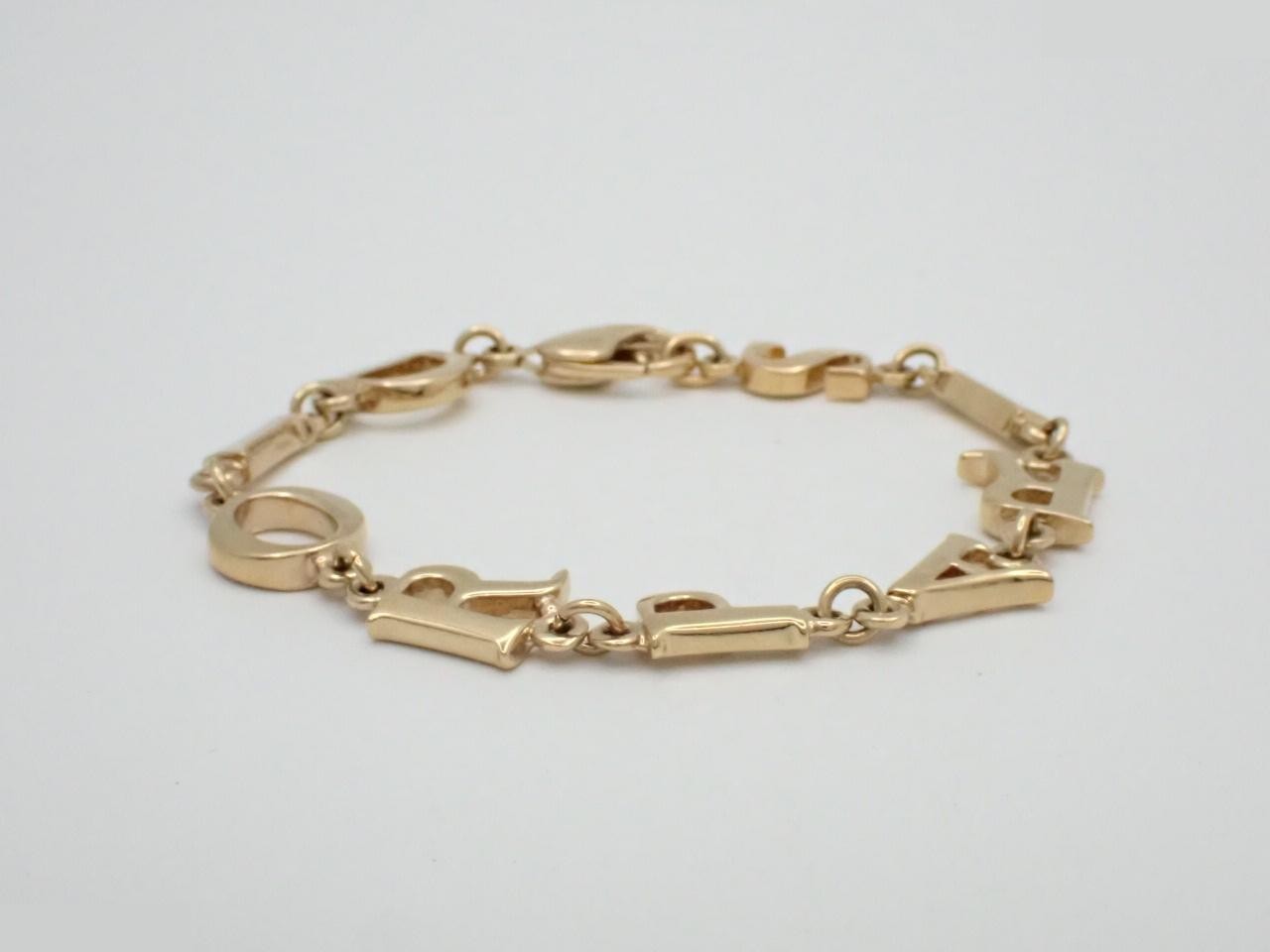 Bracelet, wrist circumference approximately 18.5 cm