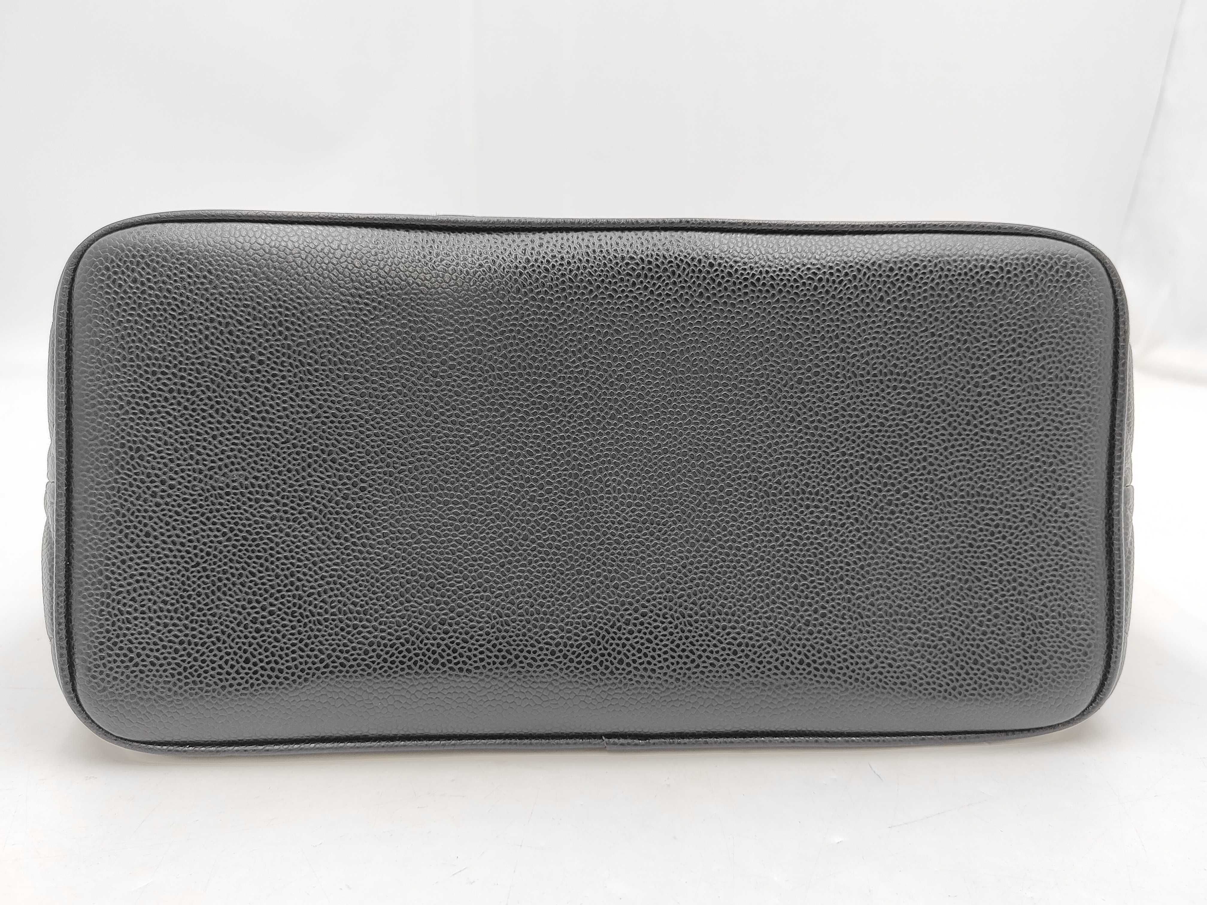 Matelassé Reissue Tote Bag, Caviar Leather Tote Bag — view 6