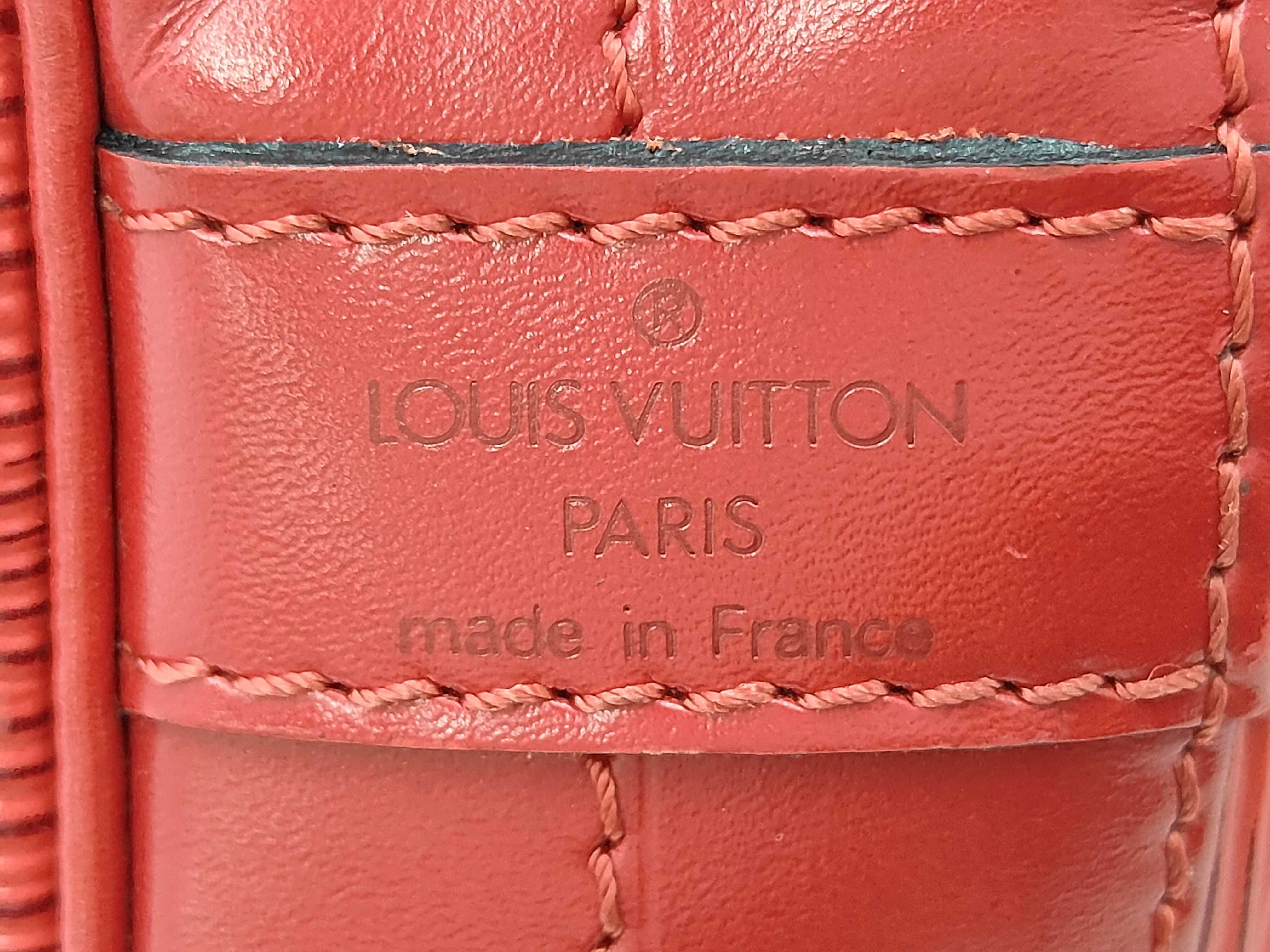 Epi Noe Shoulder Bag — view 7