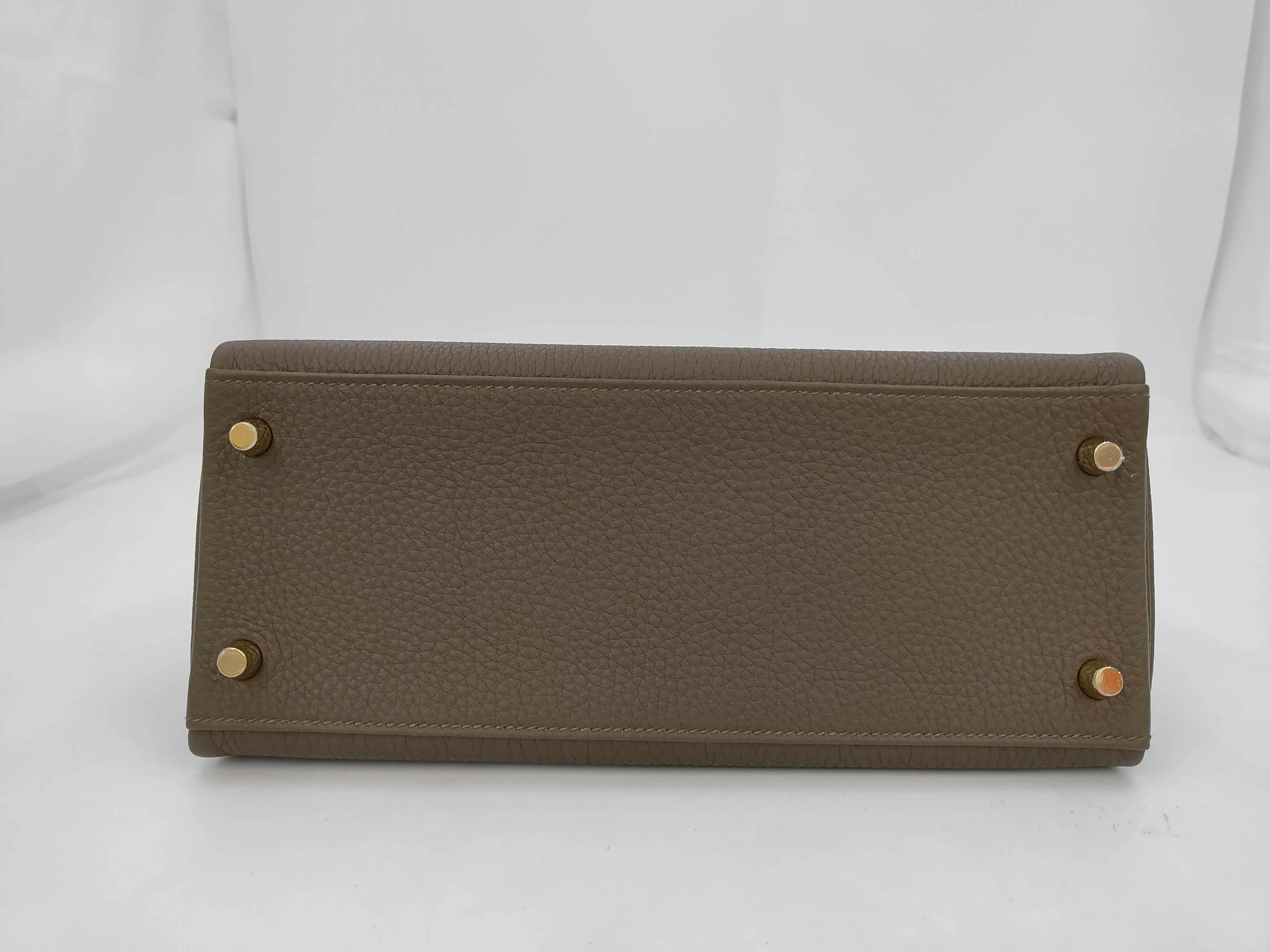 Kelly 28 Togo Vert Roden GD Hardware G Stamp Shoulder Bag — view 4