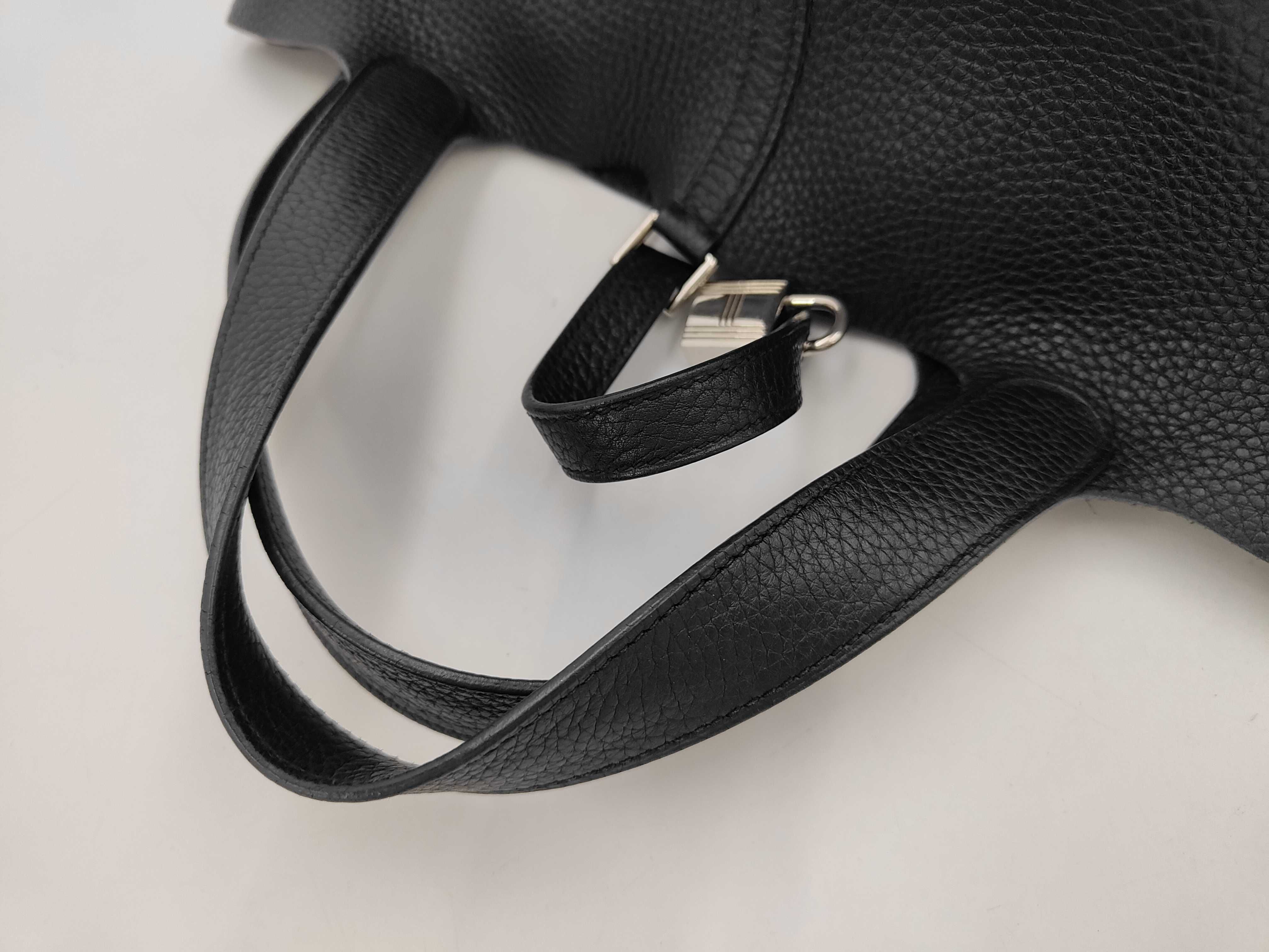 Picotin Lock 22 MM Taurillon Clemence Leather Handbag, Black, Silver Hardware — view 3