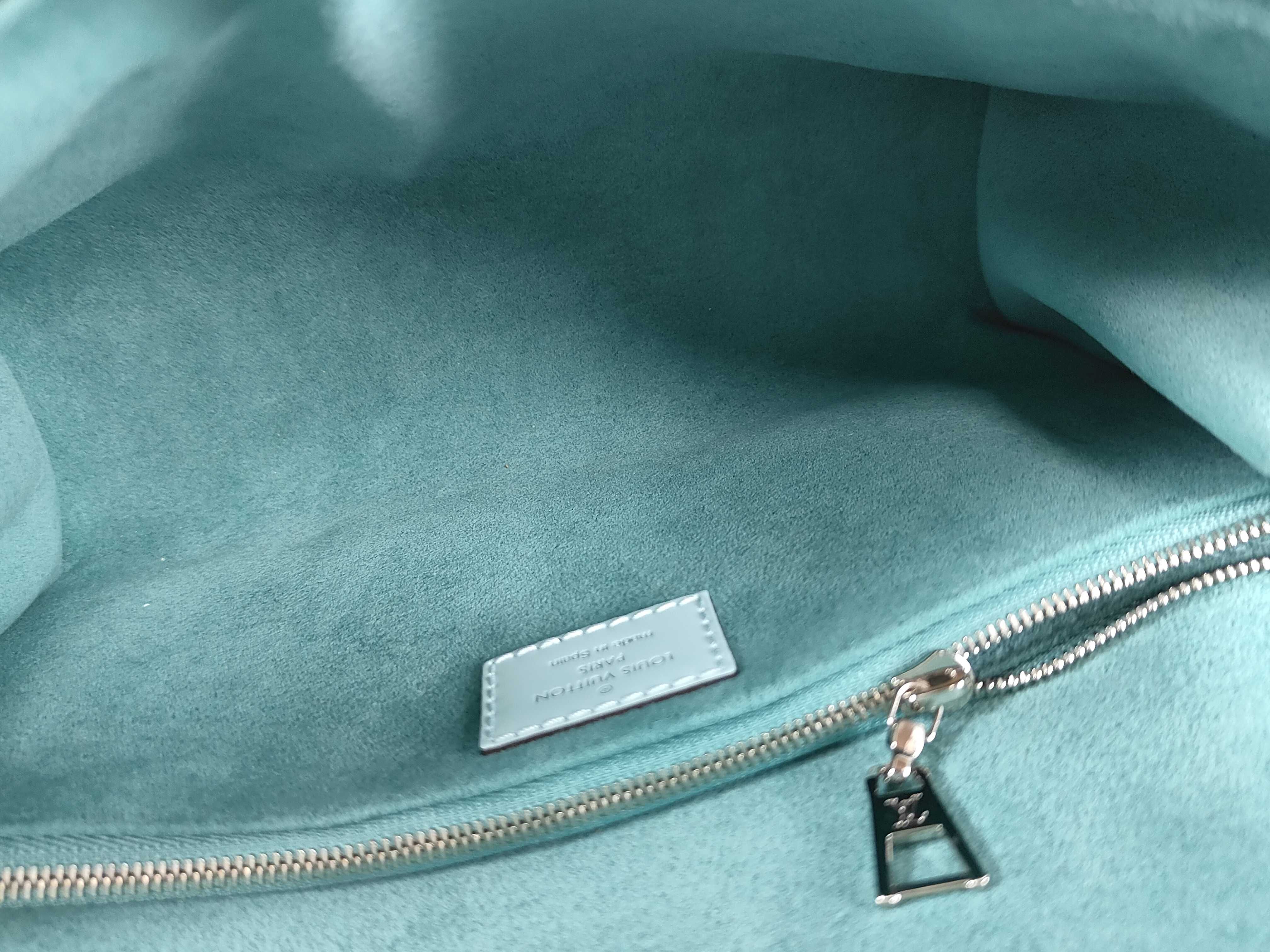 Epi Pochette Grenelle PM M55981 Handbag — view 10